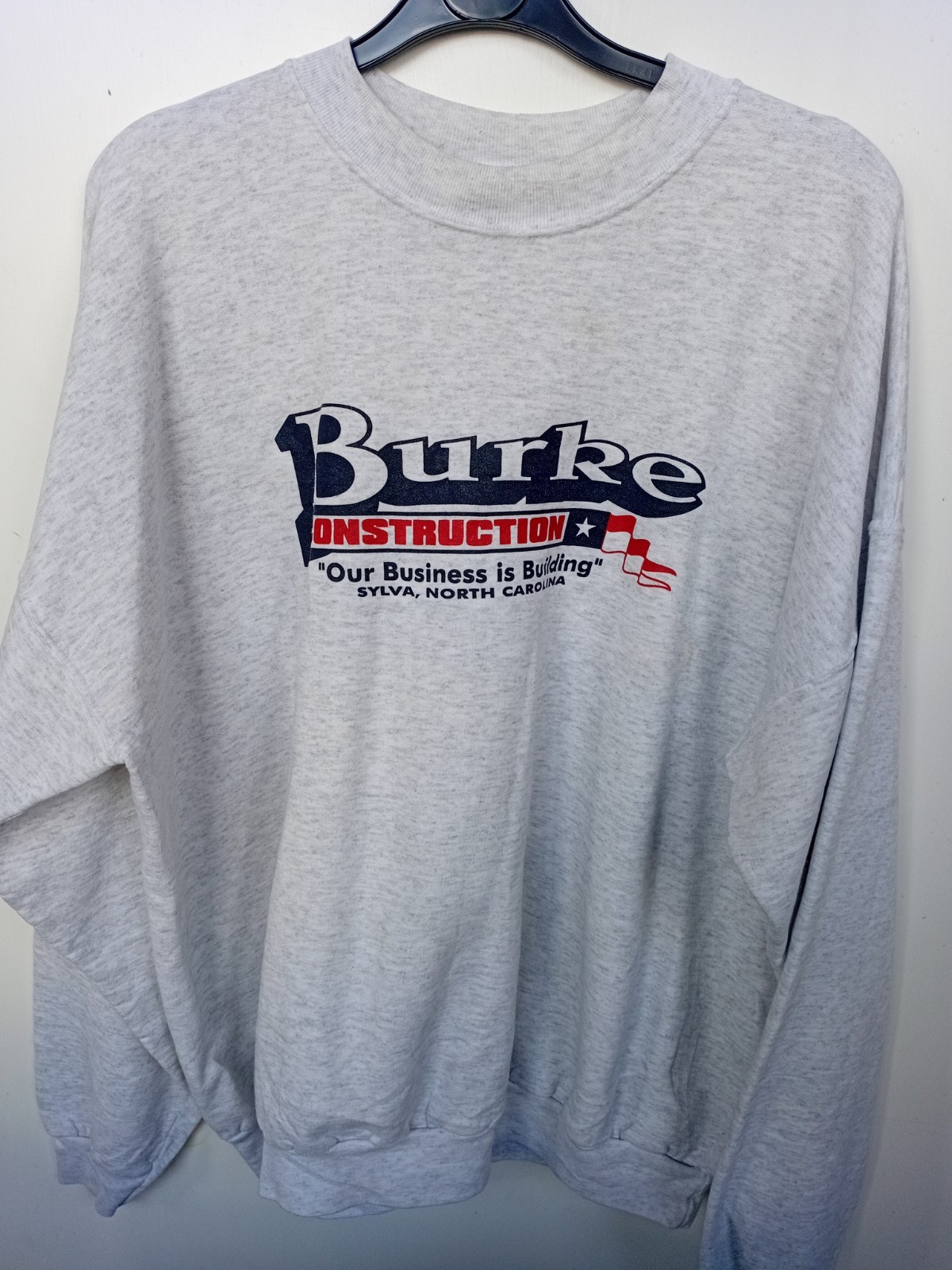Ash Grey Hanes Sweatshirt Medium Size AAU49