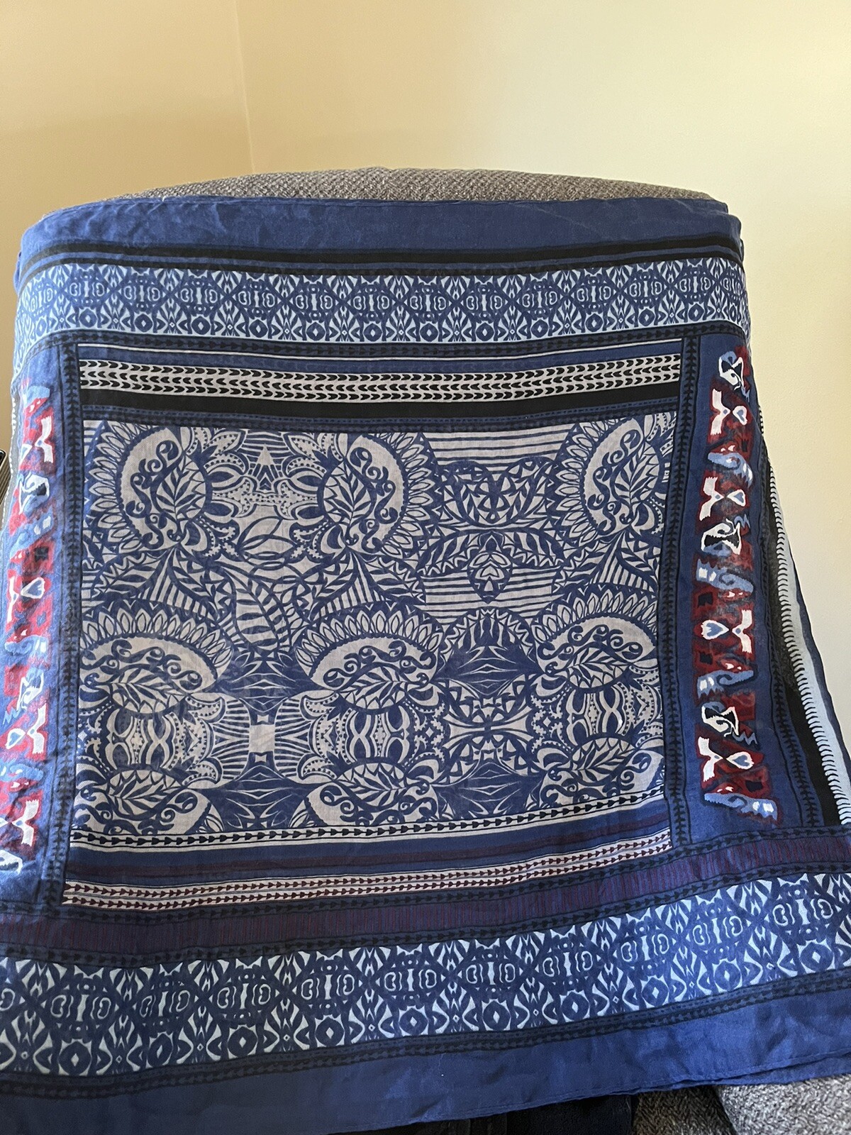 Fraas Infinity Scarf Nordic Loop Navy Lightweight 37 X37 Flat In The Front NWT