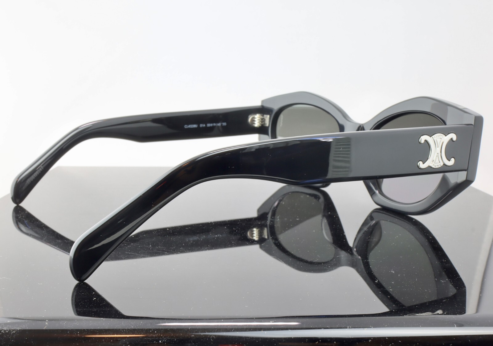 Celine CL40238U 01A Black / Grey Lens Square Oversized Sunglasses 100% UV