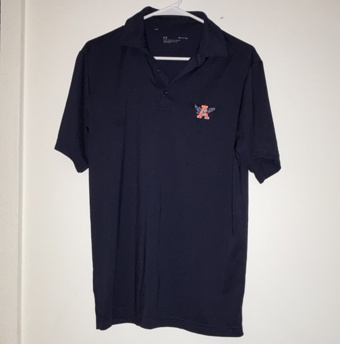 Mens Under Armour Navy Auburn Polo size S (fits like a medium)