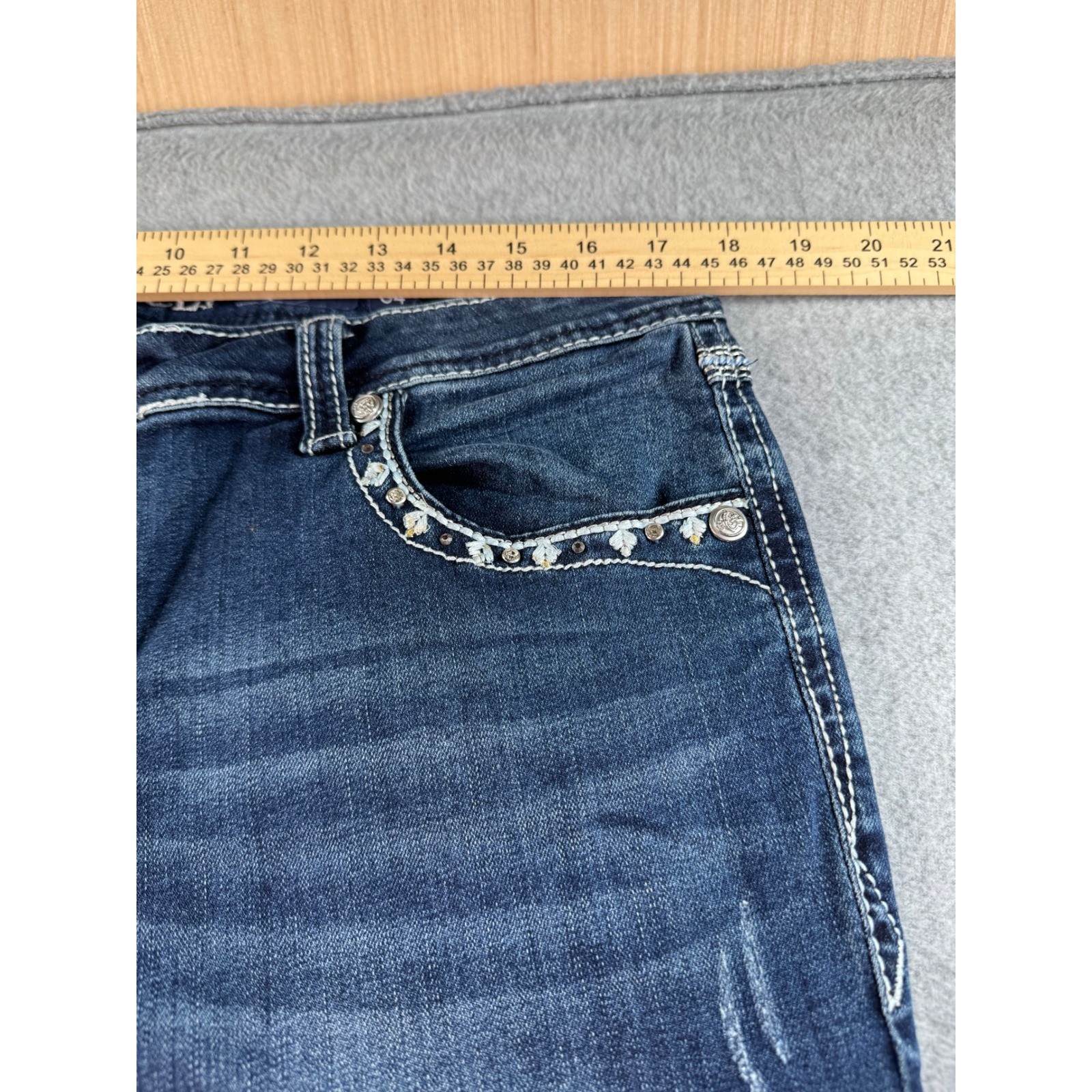Grace in LA Easy Fit Embroidered Bootcut Jeans Dark Wash Size 34 Womens