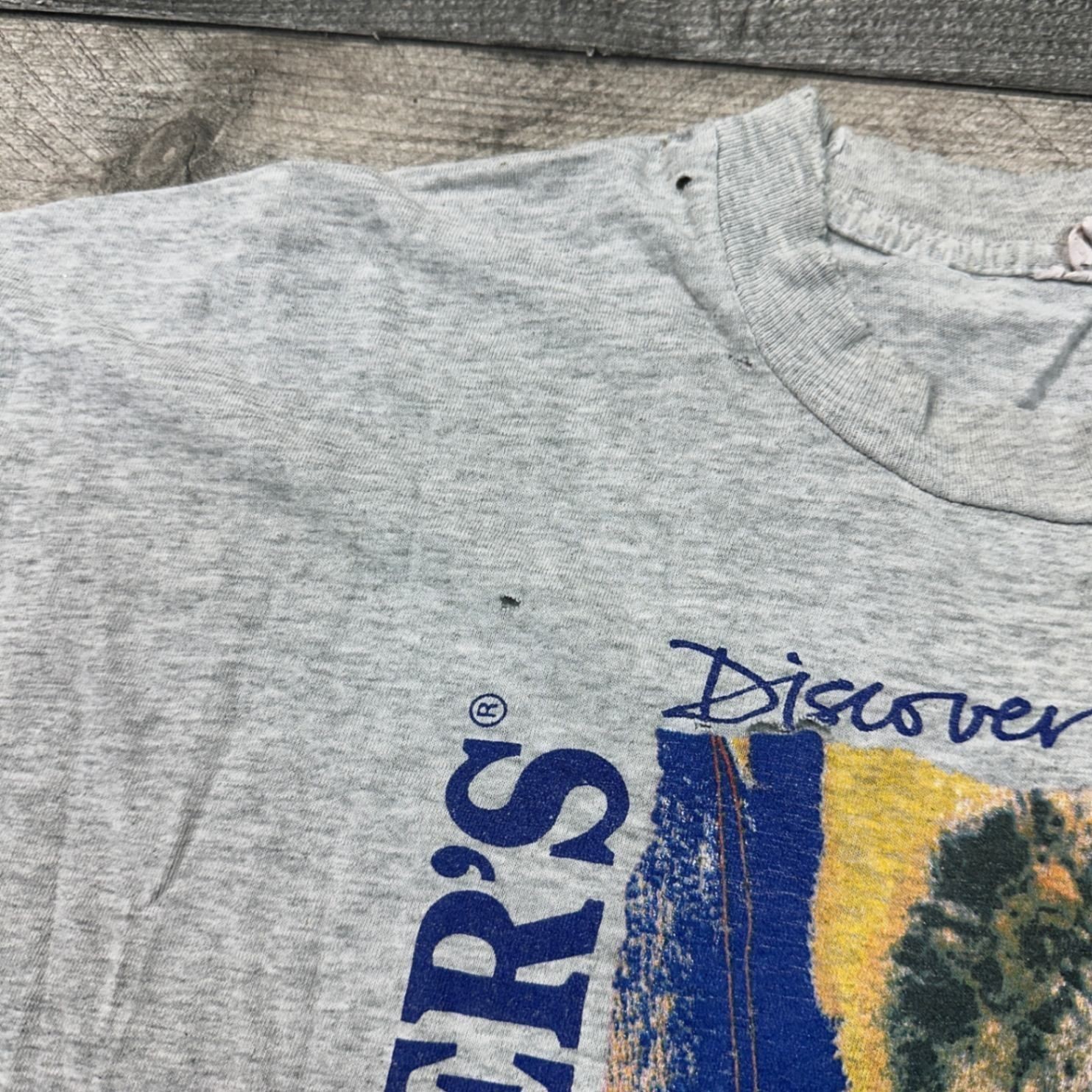 Foster’s Vintage Koala Discover Australia Graphic T-Shirt Grey Mens Small