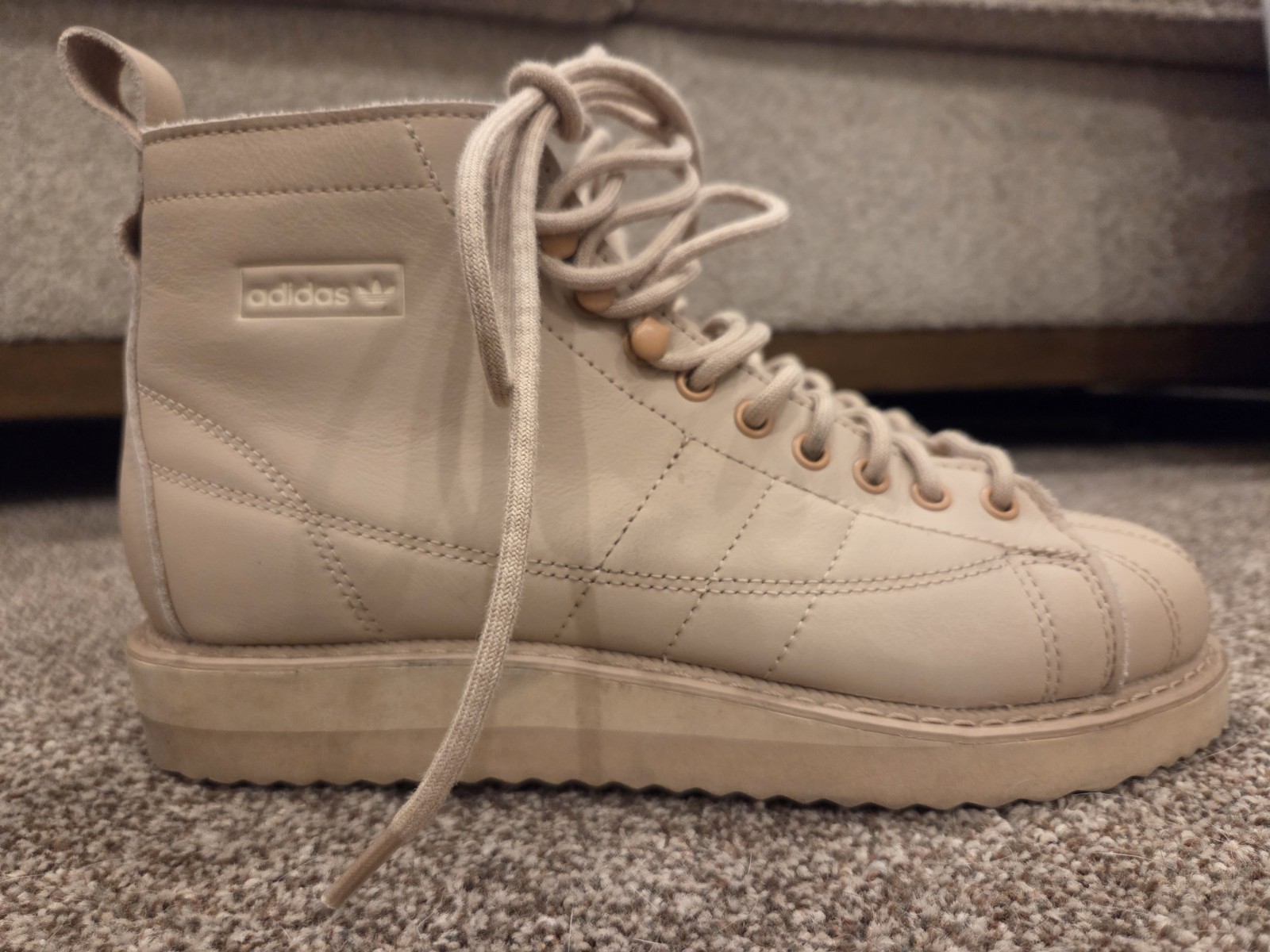 Adidas Superstar FZ3837 Boots Womens US 6.5 Pale Nude Leather Fleece Lined Ankle