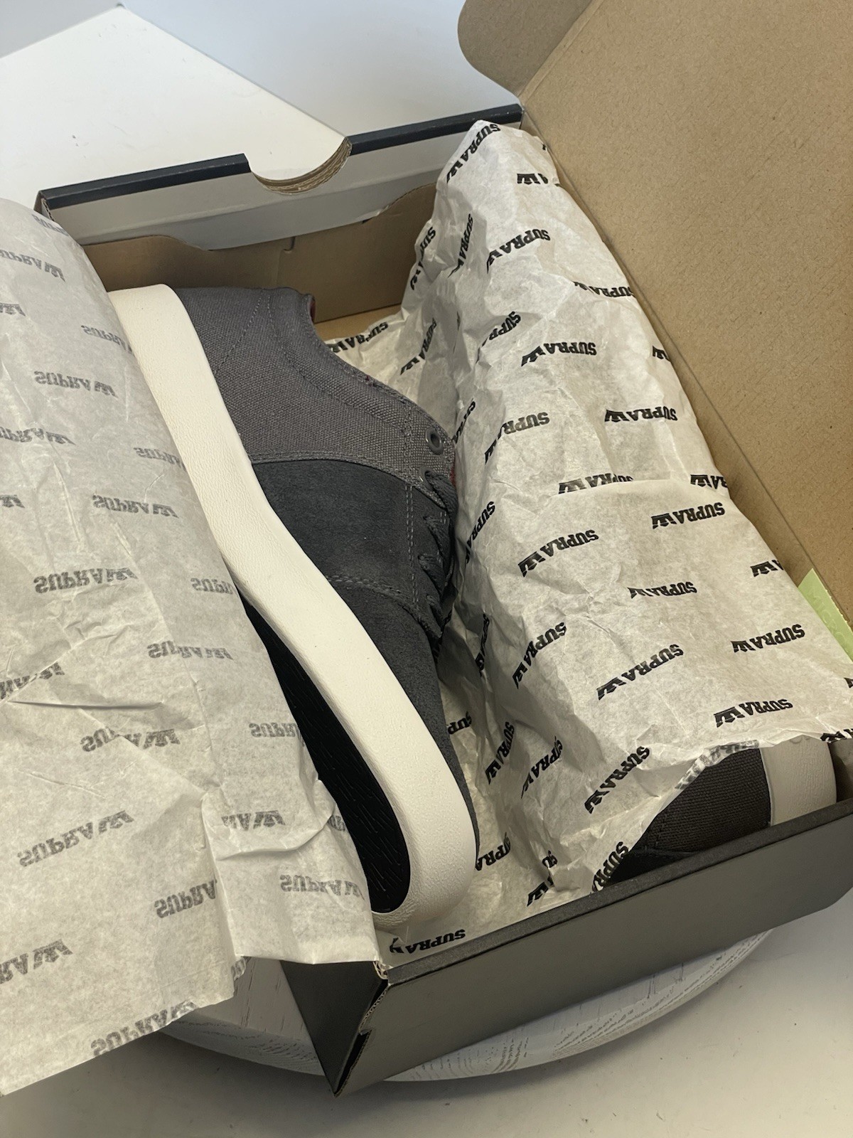 New! SUPRA Stacks 2 Magnet Gray/Port-White Skate Shoes Woman’s Sz US9.5/Mens7.5!