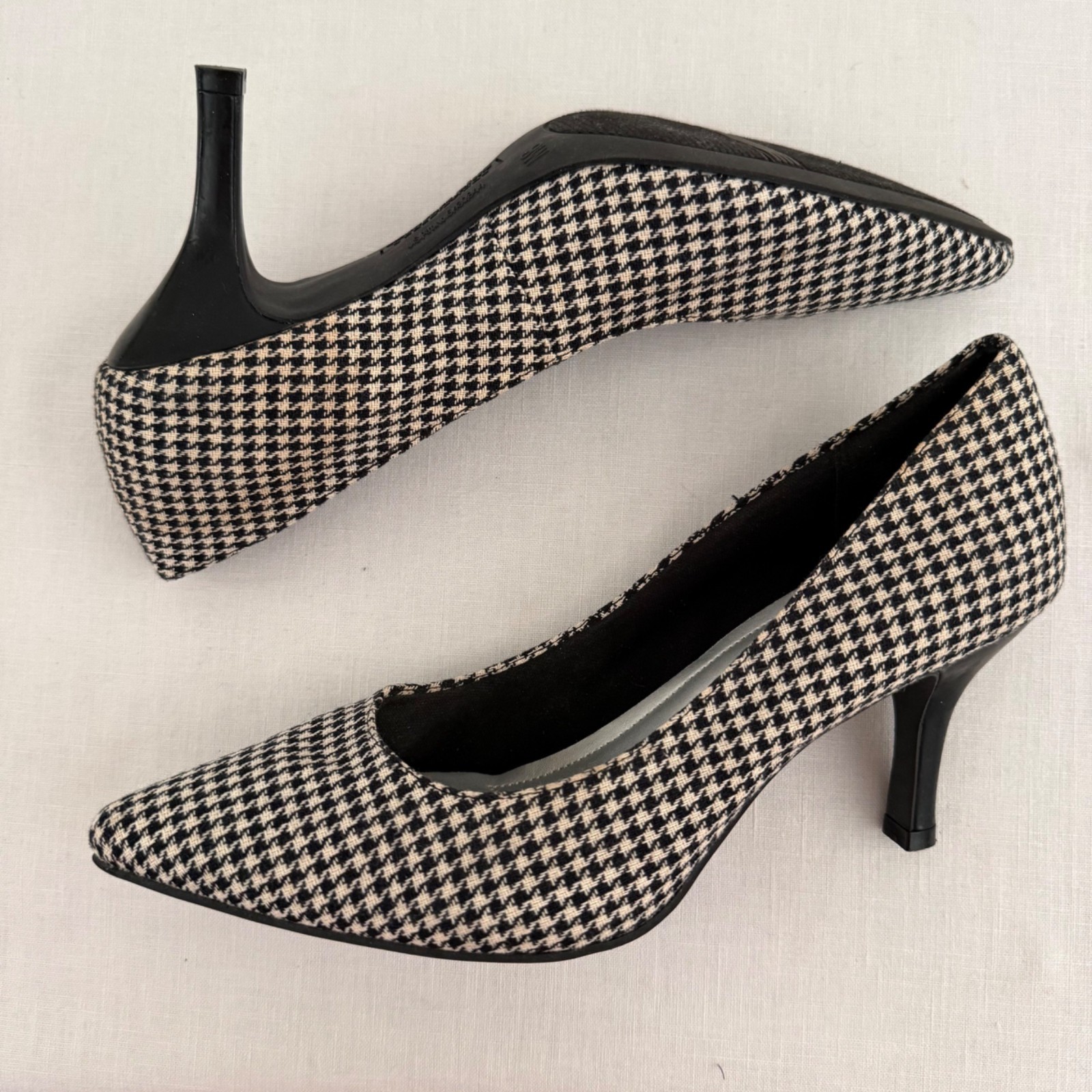 Comfort Plus Heels Size 8W Black White Houndstooth Pointed Toe Pumps Retro
