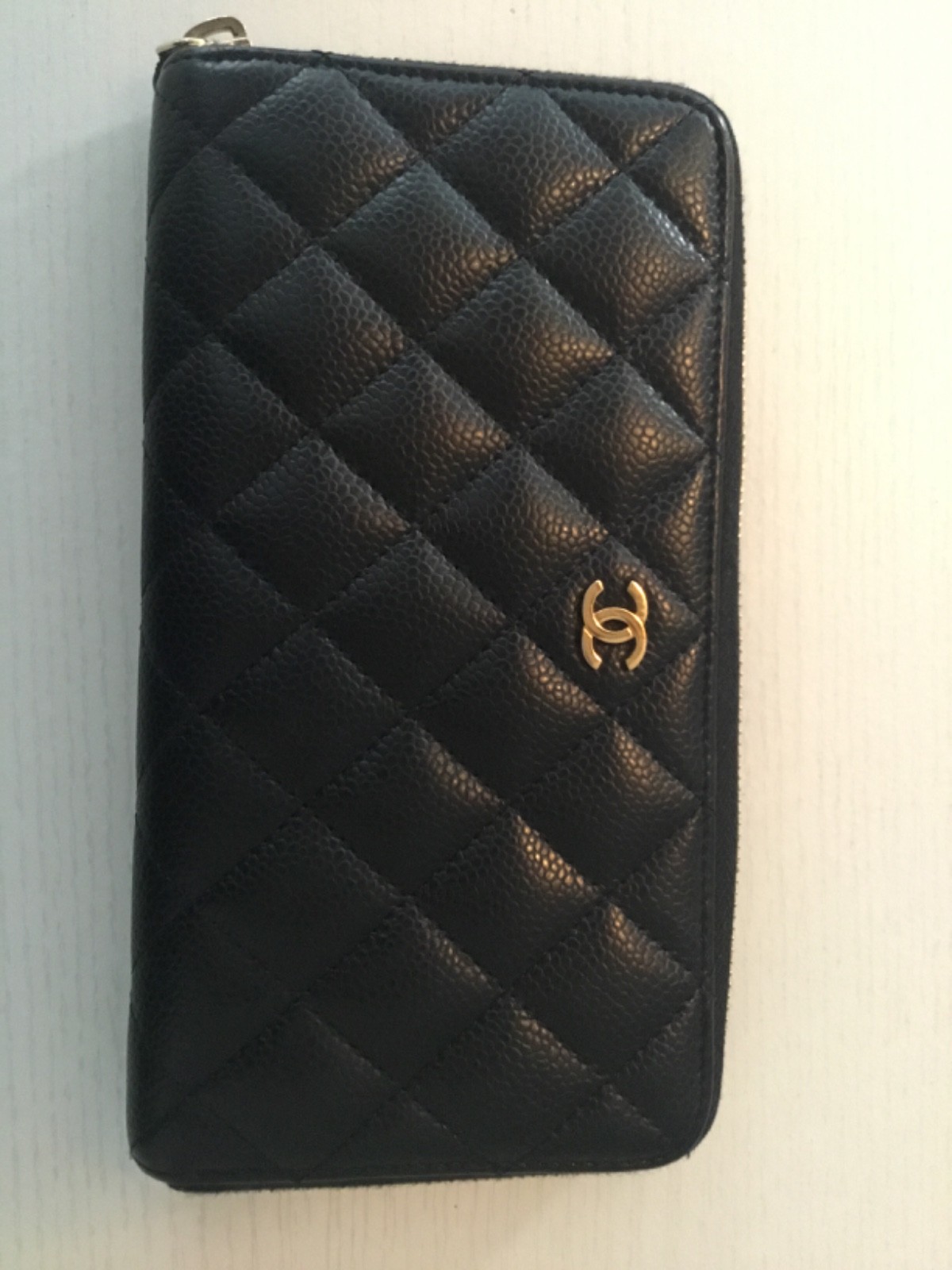 CHANEL Matelasse Caviar Skin Leather Long Wallet Round Zip Black￼