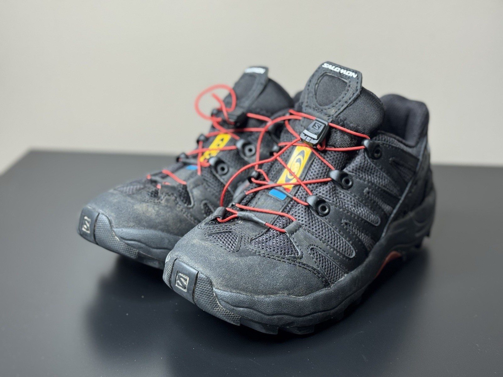 Salomon XA Pro 1 Sneaker Unisex Women 6 Men 5 EU 37 1/3. See Pics, Laced Wrong