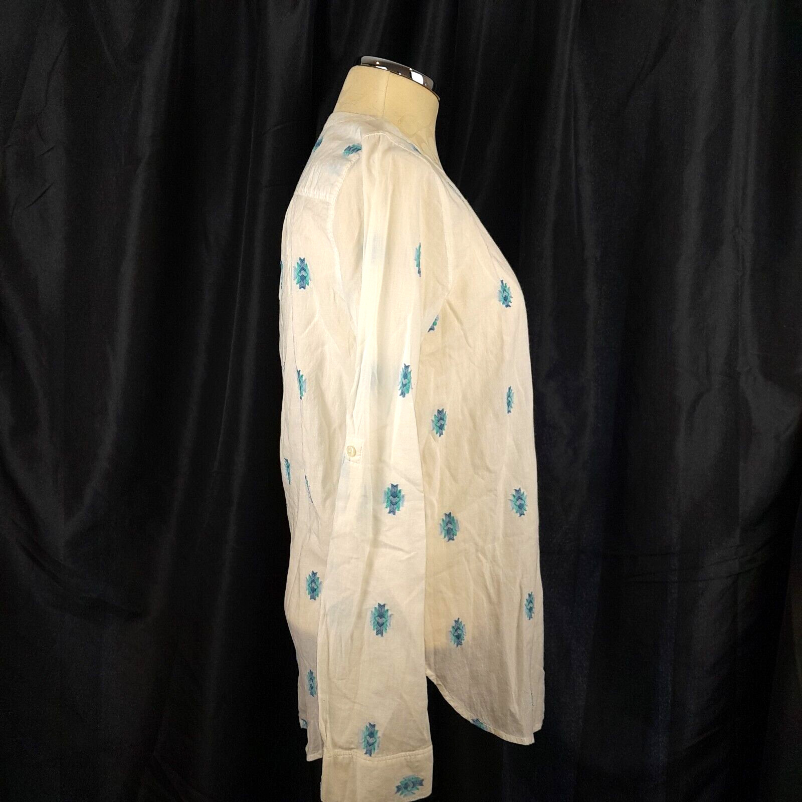 Ann Taylor Loft Womens Tunic M White Embroidered Aztec Roll Tab Sleeve Pullover