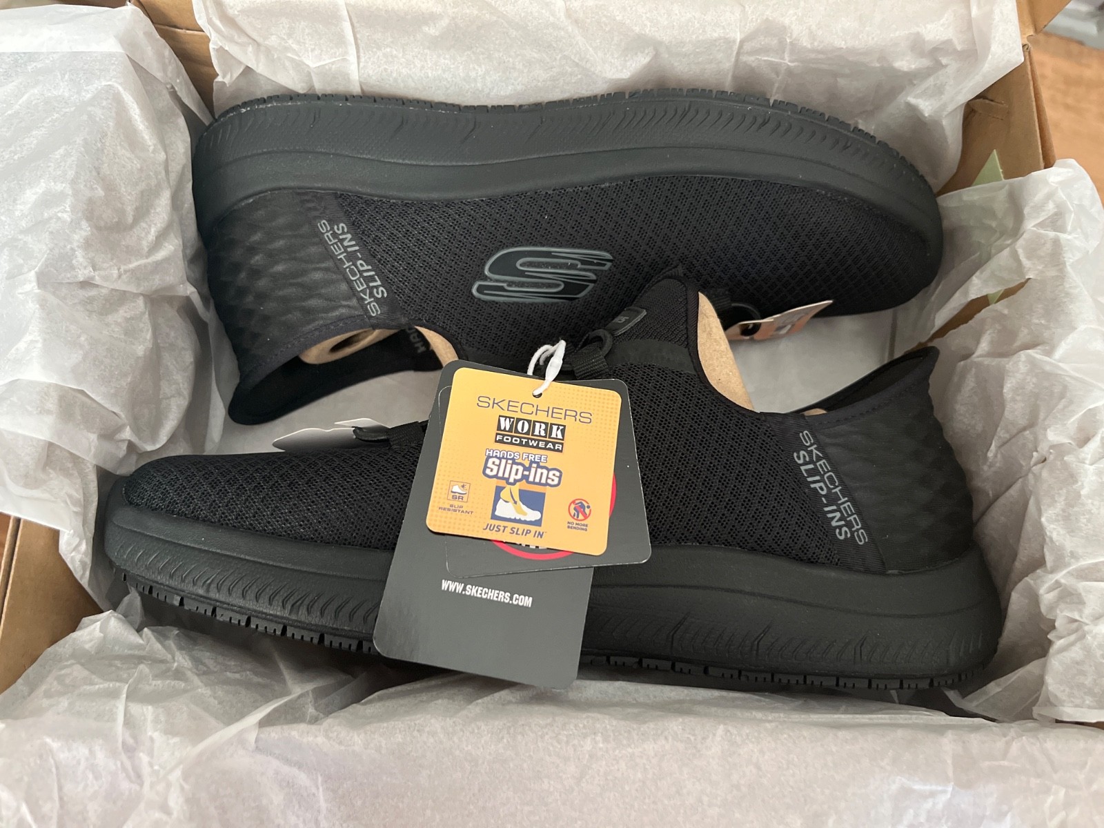Brand NEW – In Box – Skechers Men’s Summits Sr Colsin Work Sneakers Black