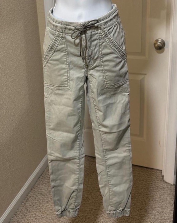 Bundle of 2 pairs – American Eagle joggers, size 2/4