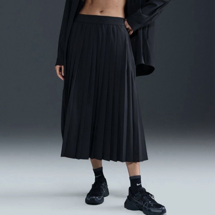 Nike Pleated Skirt Size Large Black Dark Smoke Grey 24.7 PerfectStretch Dri $160
