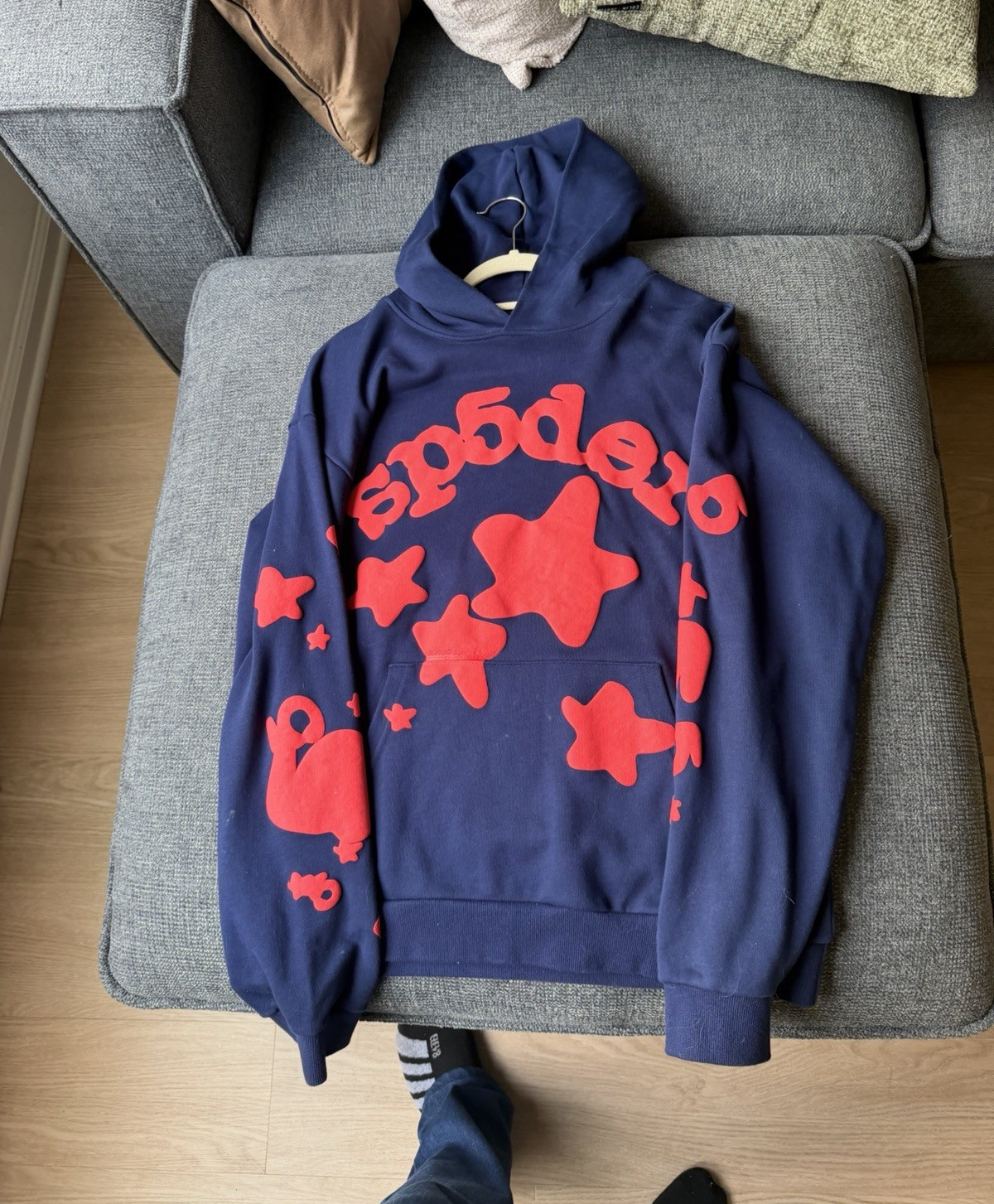 sp5der Beluga hoodie barely worn 100% authentic