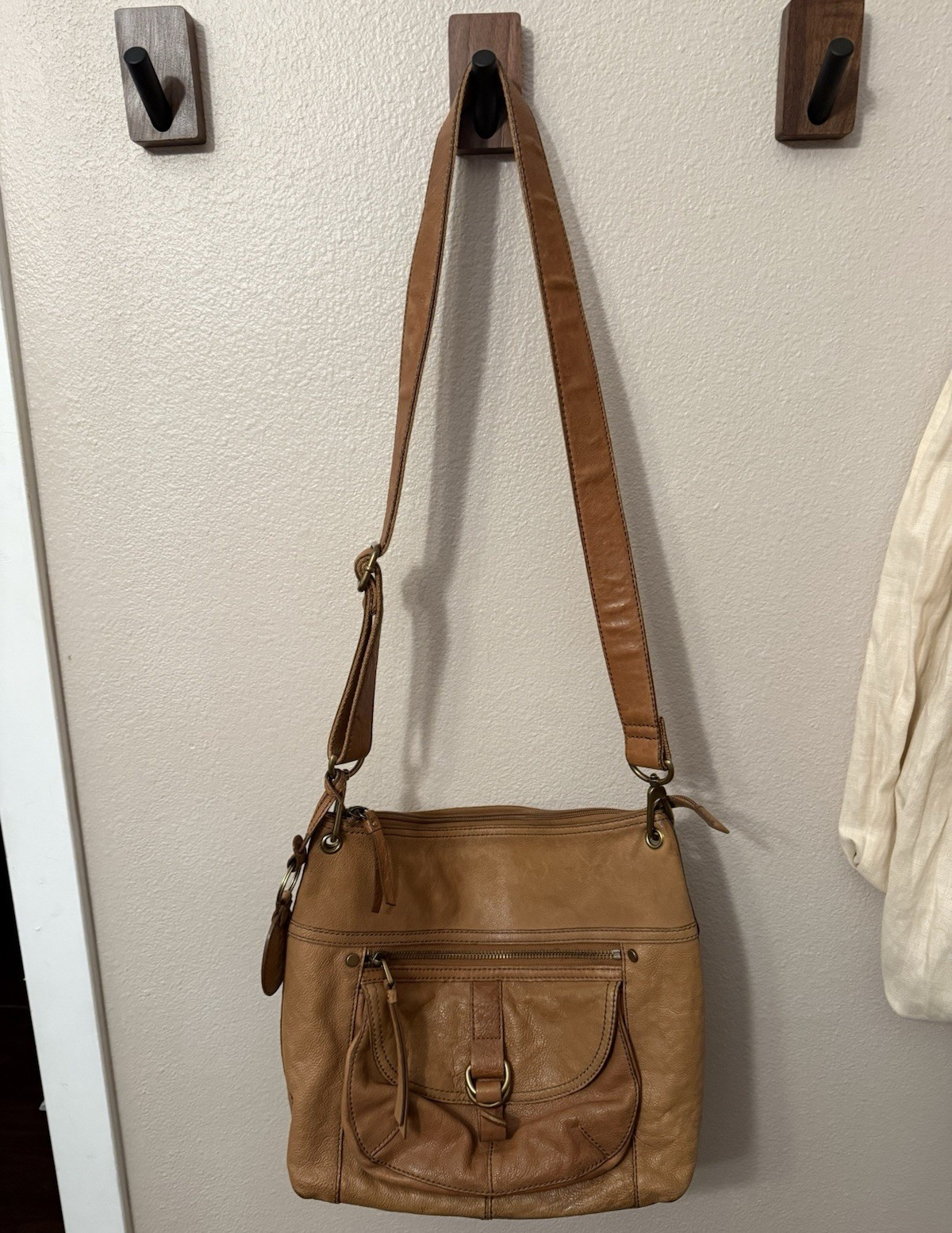 Fossil Long Live Vintage Brown Medium Crossbody Bag Zip, Adjustable Strap