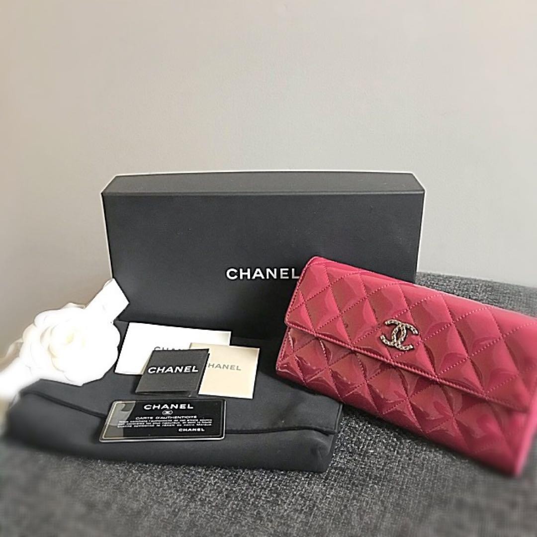 CHANEL CHANEL long wallet pink enamel Matelass