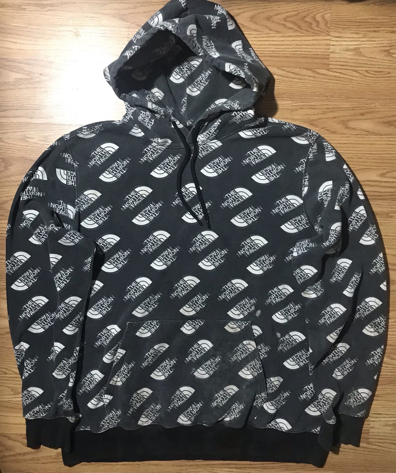 The North Face Black & White All Over Print Logo Drawstring Hoodie XL Pullover