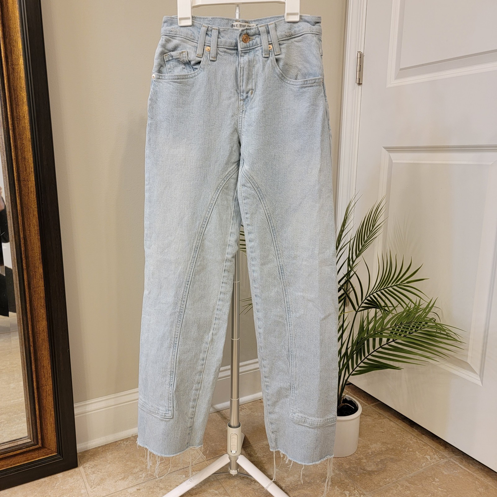 We The Free Libra Wide Leg Jeans High Rise Paneled Light Wash Raw Hem Women’s 2