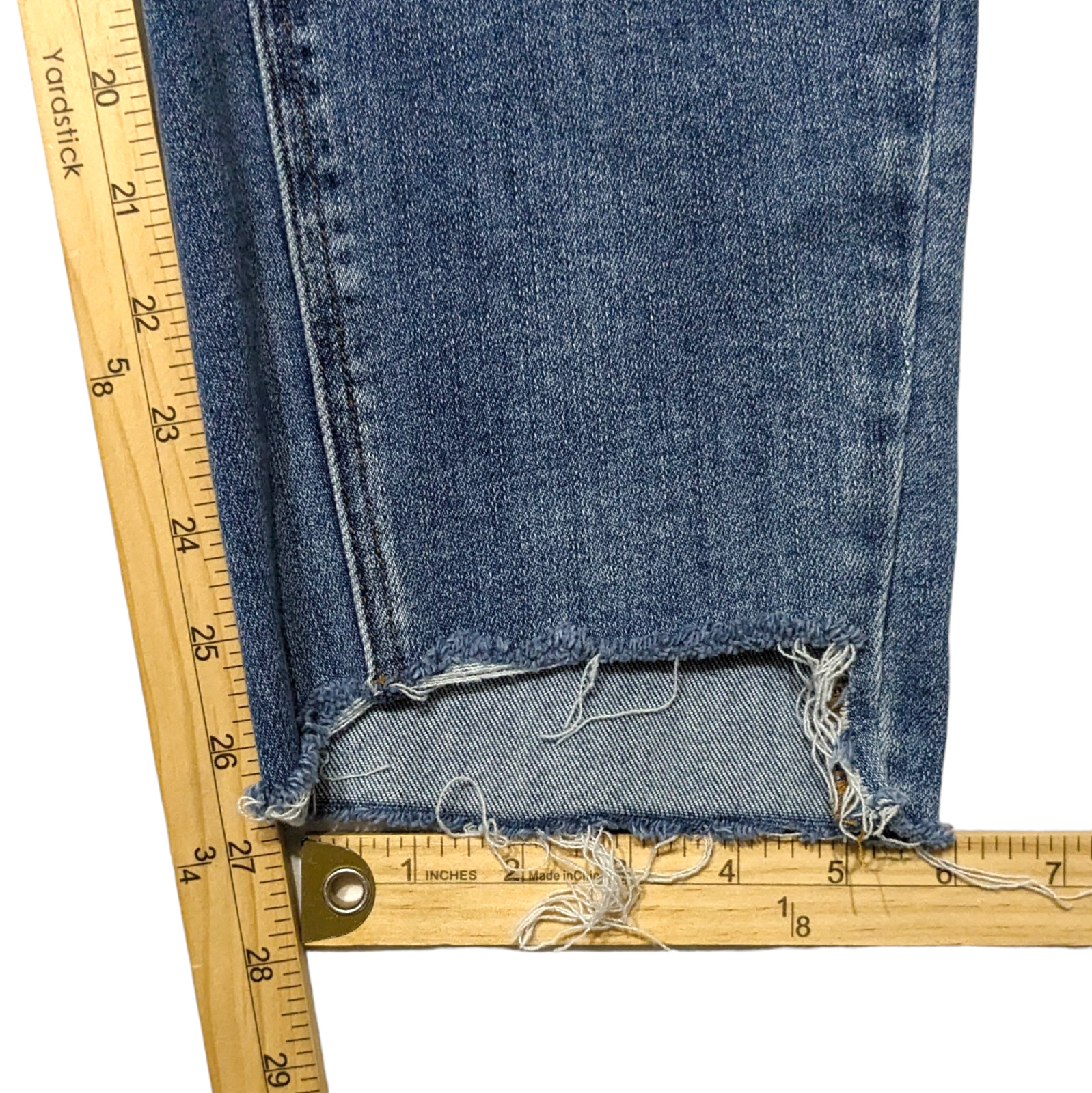 Risen Jeans Womens 2XL Blue Raw Hem Comfort Stretch Denim Lightly Distressed