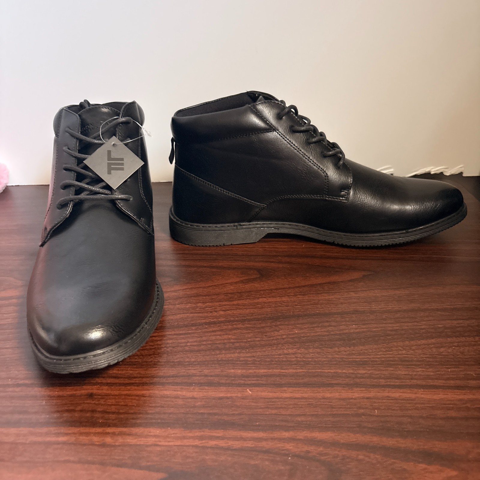 London Fog Collection Memory Foam LFM-Tyler Chukka Black Size 11M New NWT
