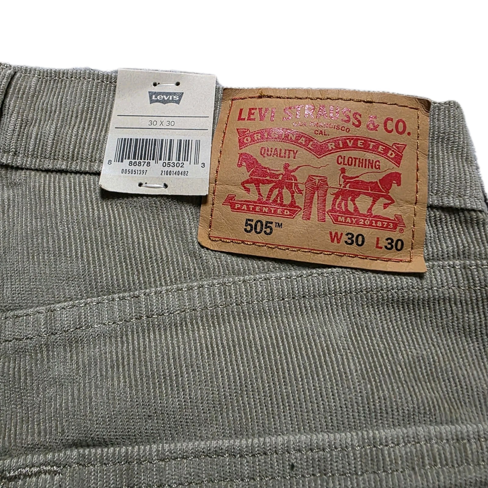 Levi’s Men’s 505 Regular Fit Jeans Timberwolf Corduroy 30W x 30L New With Tags
