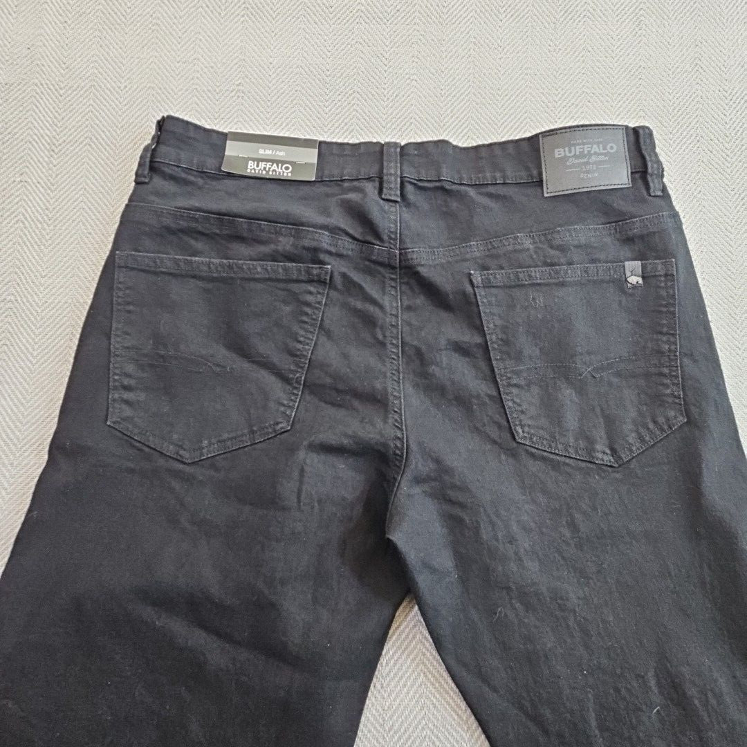 Buffalo David Bitton Ash Jeans Men’s Size W36 L32 Black Slim Fit NWT Classic