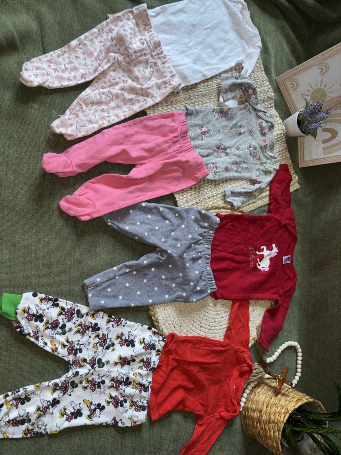 Baby Girl 0-3 M Christmas Winter Outfits Lot Minnie Mouse Disney Carters & More