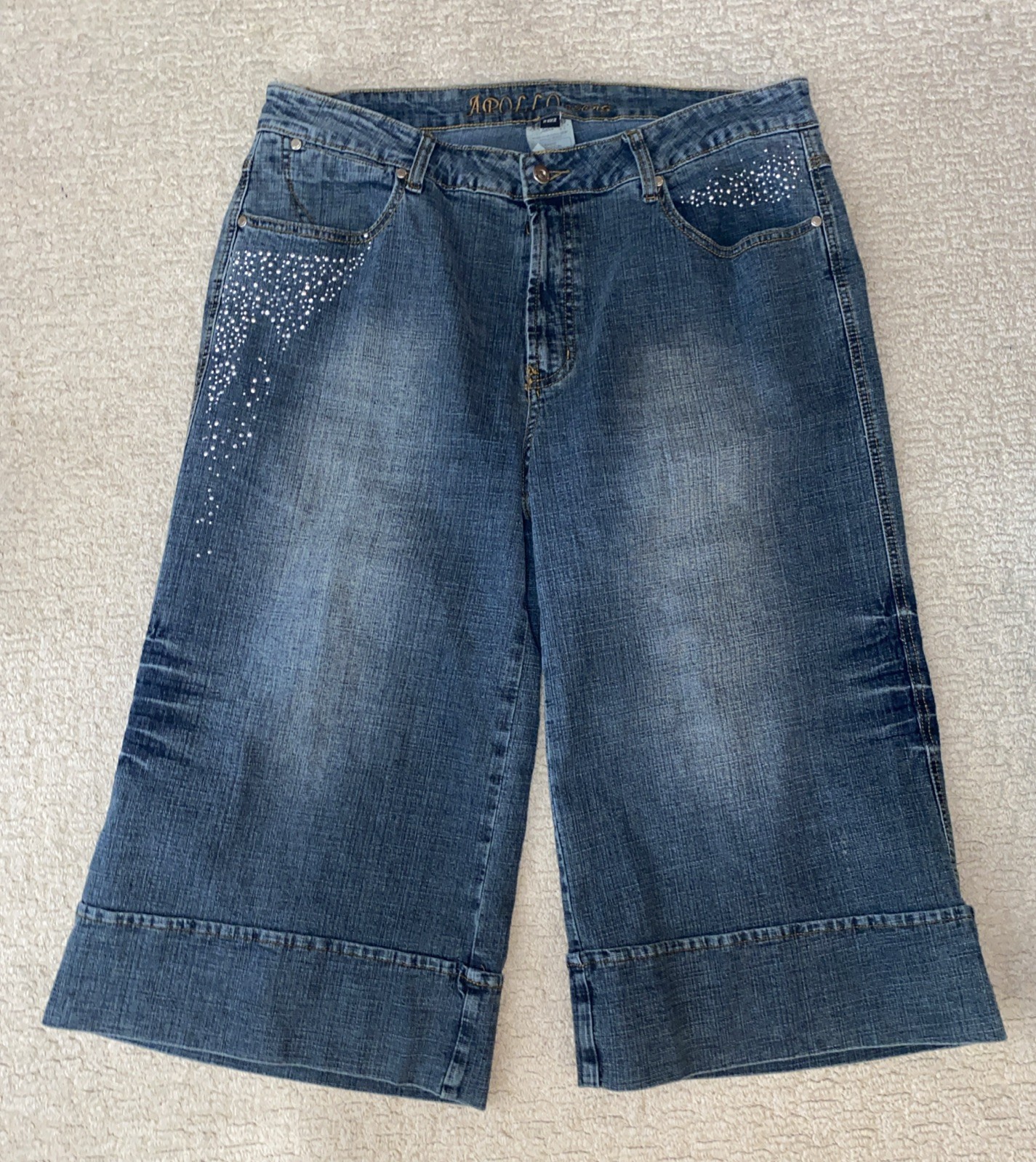 APOLLO JEANS Women’s Capri With Silver Stud Designs Size-21/22
