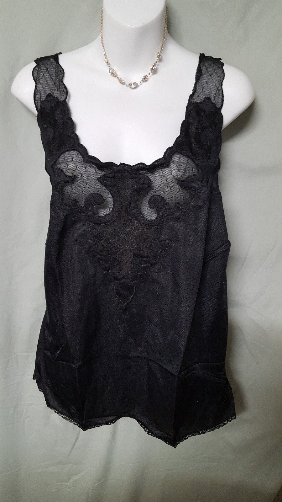 VENTURA Long Black Camisole Top Size 1X 44″ Bust Lots of Lace and Applique