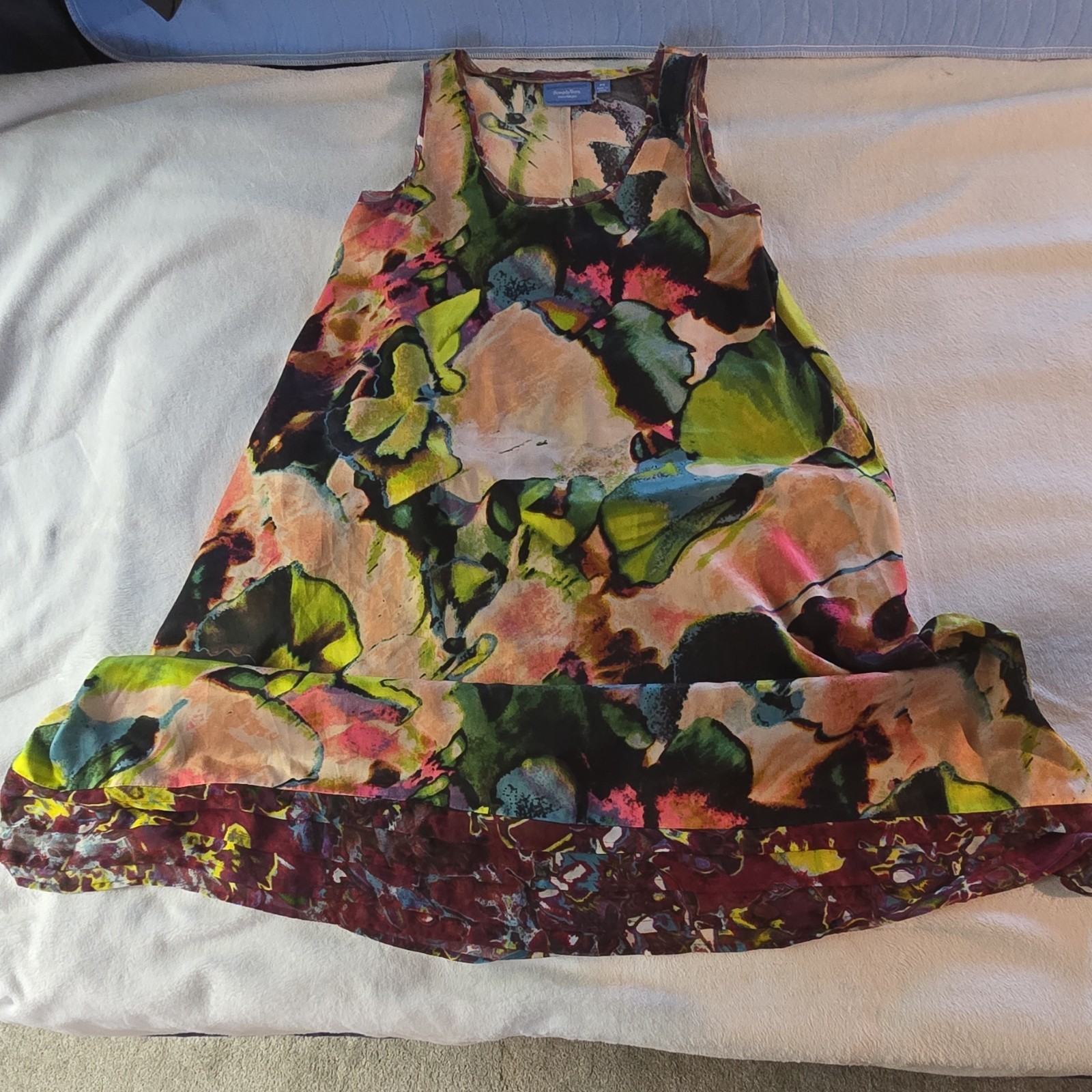 Simply Vera Vera Wang Women’s Petite PS Floral Chiffon Ruffle Blouse Multicolor