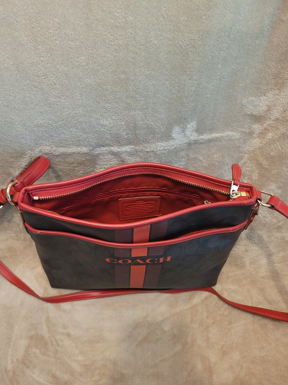 Coach • Signature Varsity Stripe File • Crossbody Bag • Red/Dark Brown •F38402✅