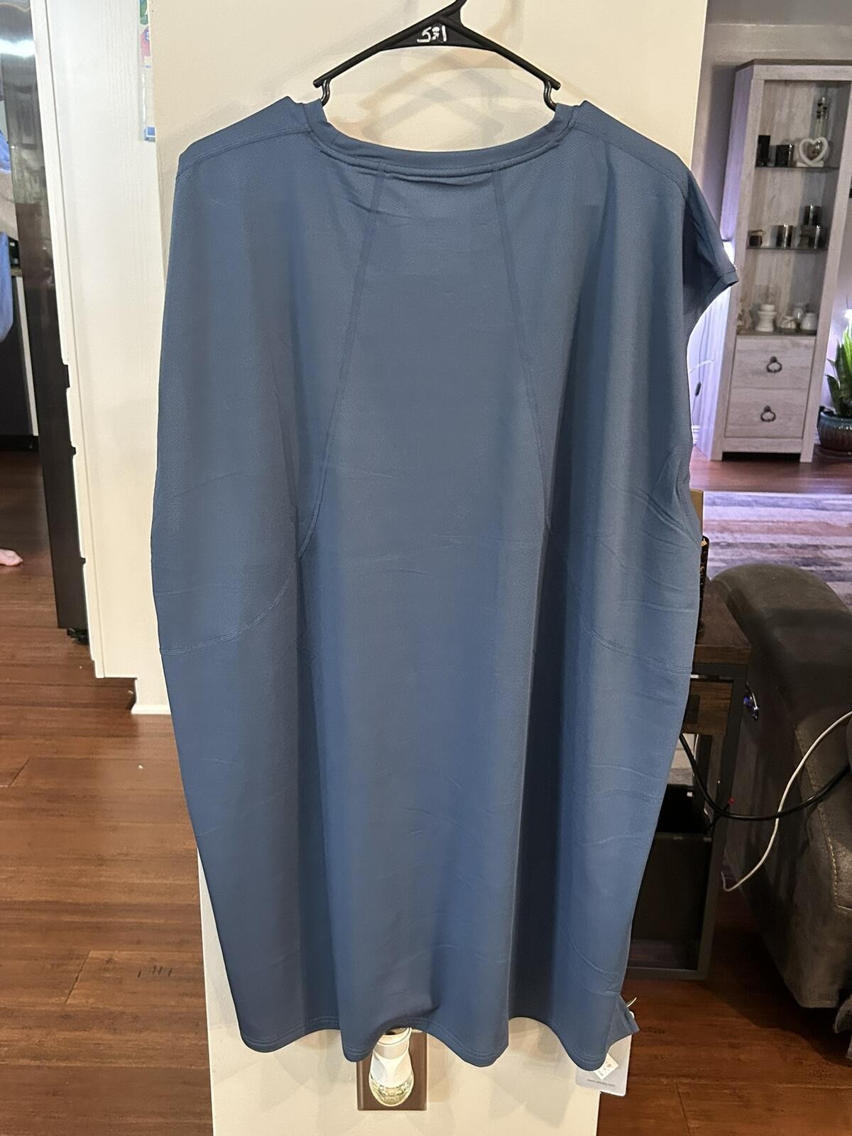ODODOS Blue Sleeveless Athletic Shirt with Meta-Brea Fabric