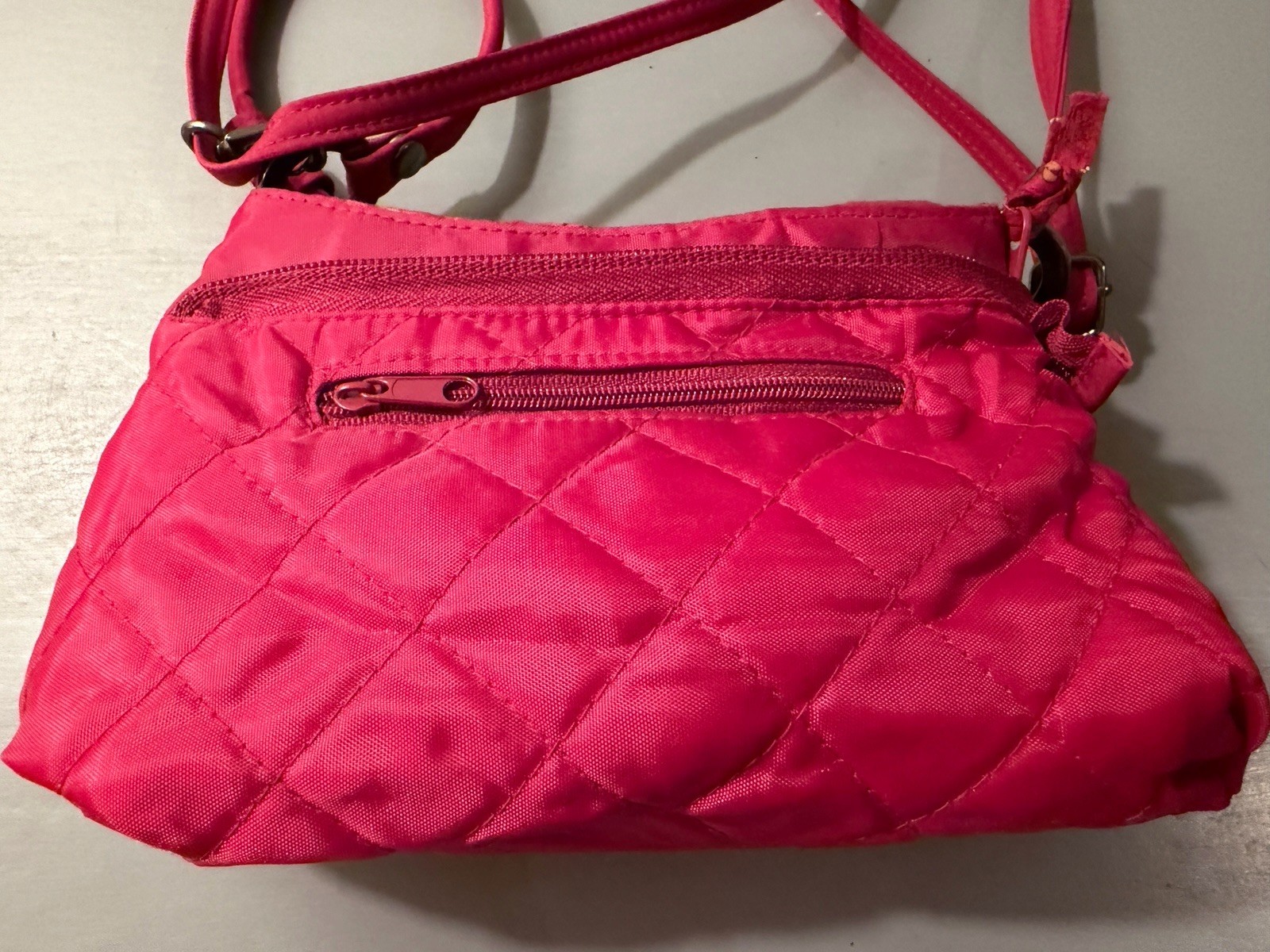 Donna Sharp Red Patchwork Quilted Crossbody Bag Zip Detachable Adjustable Strap
