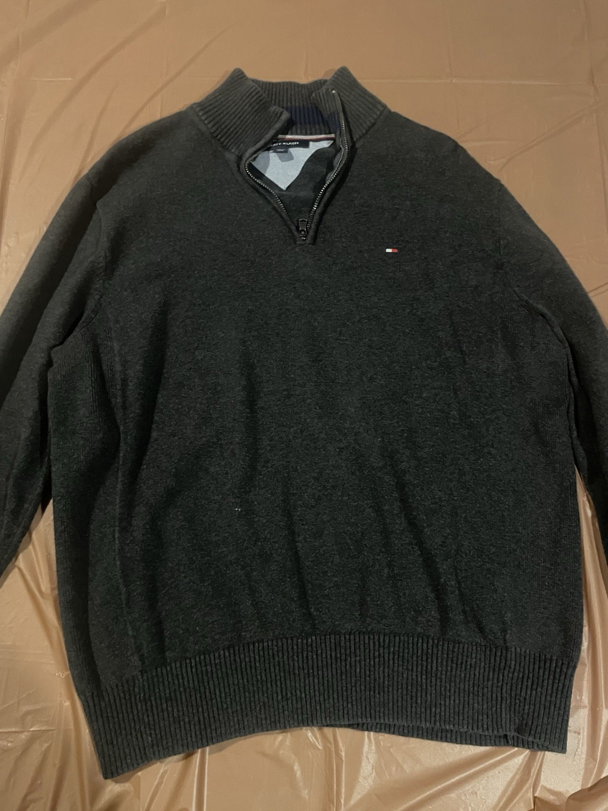 Tommy Hilfiger Men’s 1/4 Zip Mock Neck Knit Cotton Sweater Gray L/G
