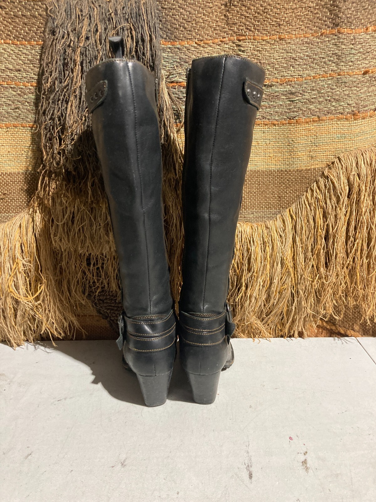 Born Womens 7.5M/W Leather Tall Boots Black Buckle Strap