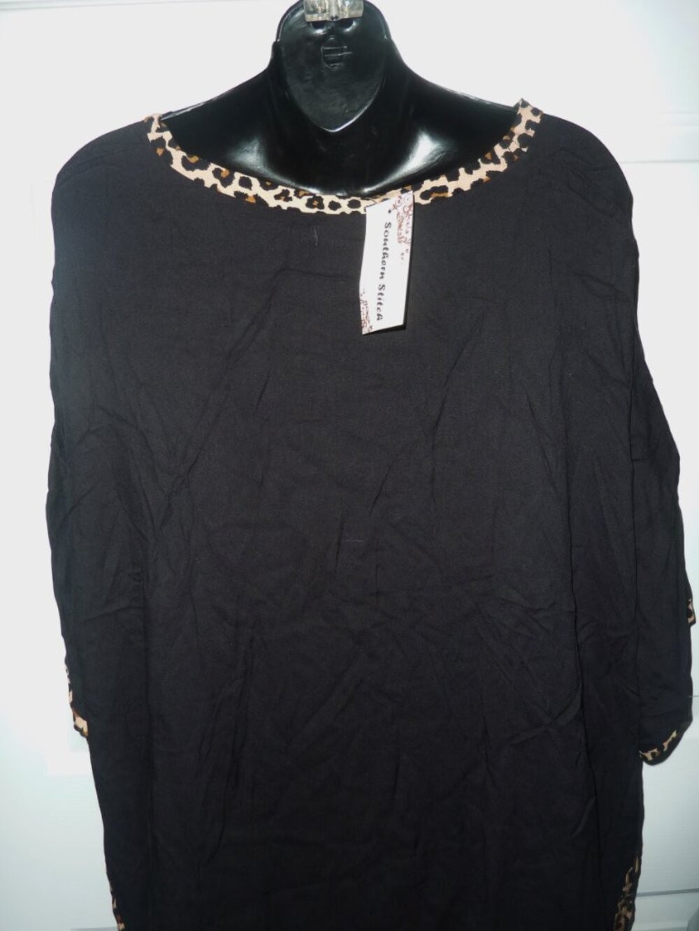 NWT Southern Stitch SS Oversized Black Leopard Print Top, Tassel Hemline 3X