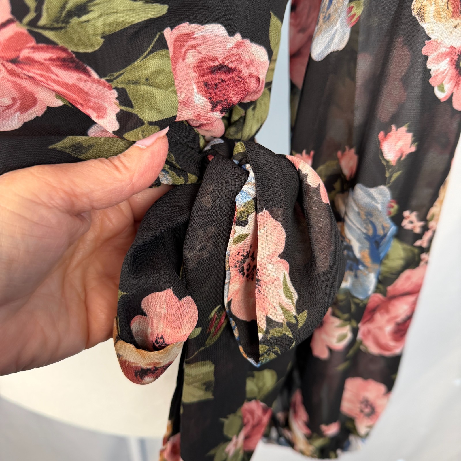 Women’s Black Dark Floral Wrap Blouse Top S Cropped Chiffon Date Party Festival