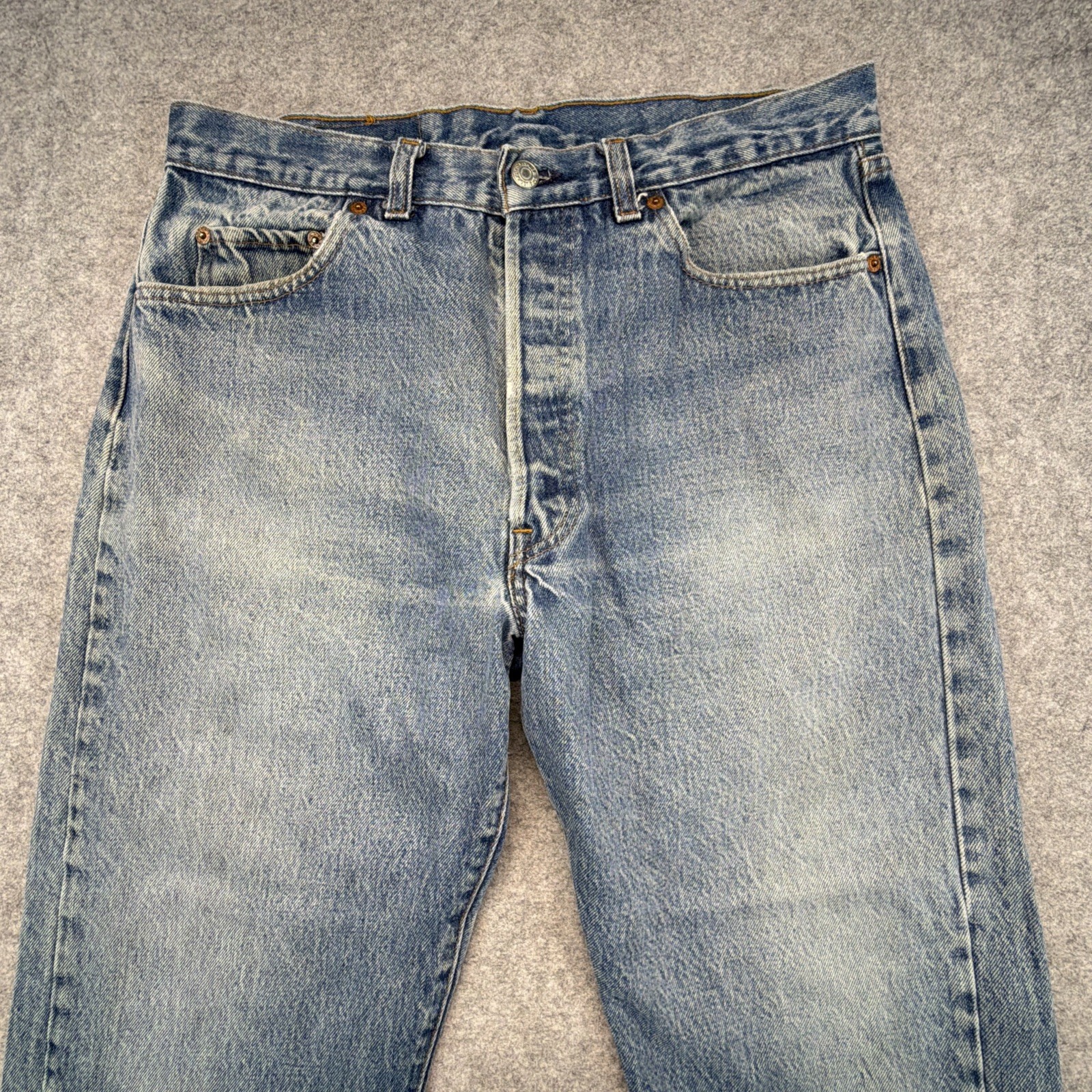 Vintage Levis 501xx Jeans Mens 35×33 (Fits 32×29) Made in USA Button Fly