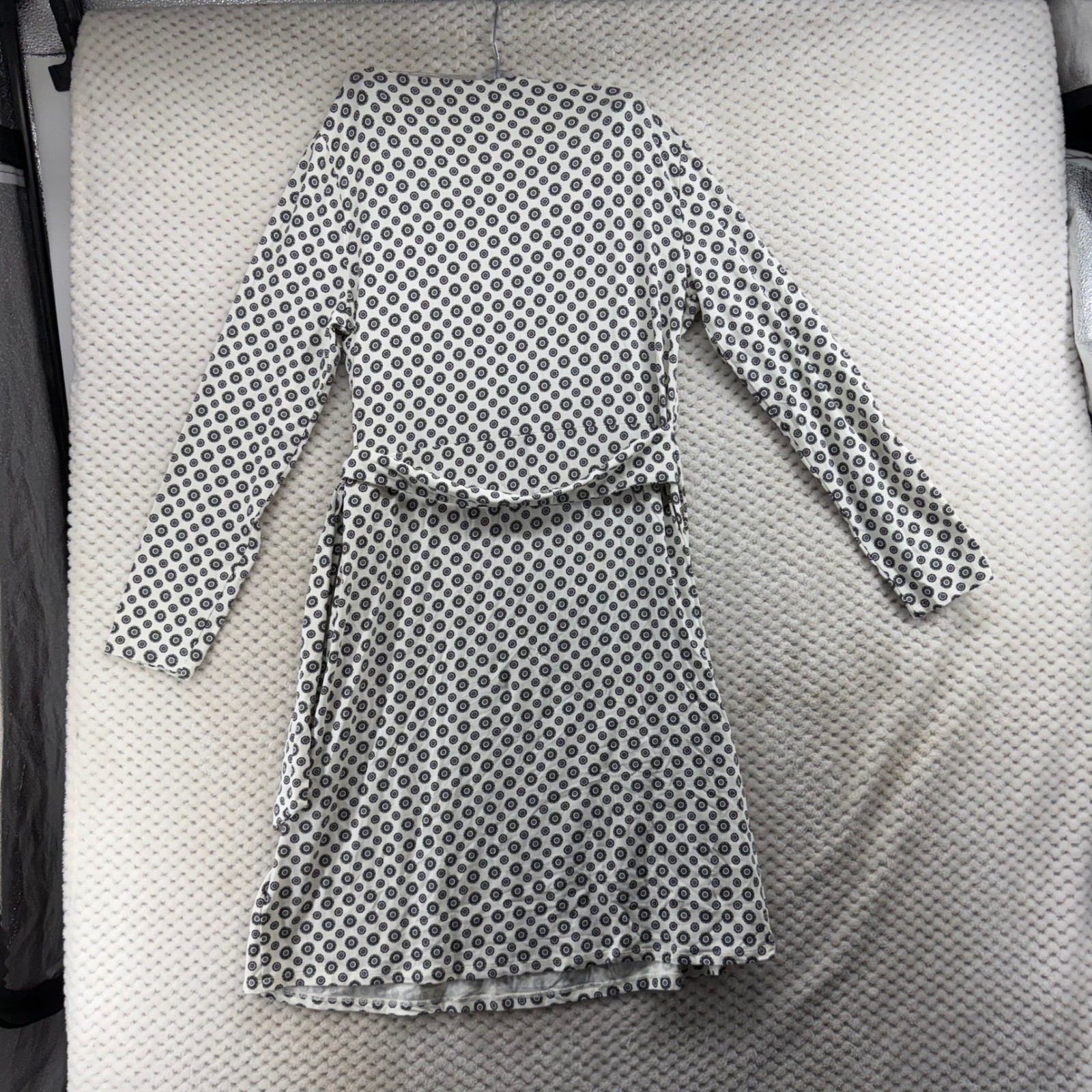 Lands’ End Faux Wrap Dress Womens L White Black Medallion Print Long Sleeve Tie