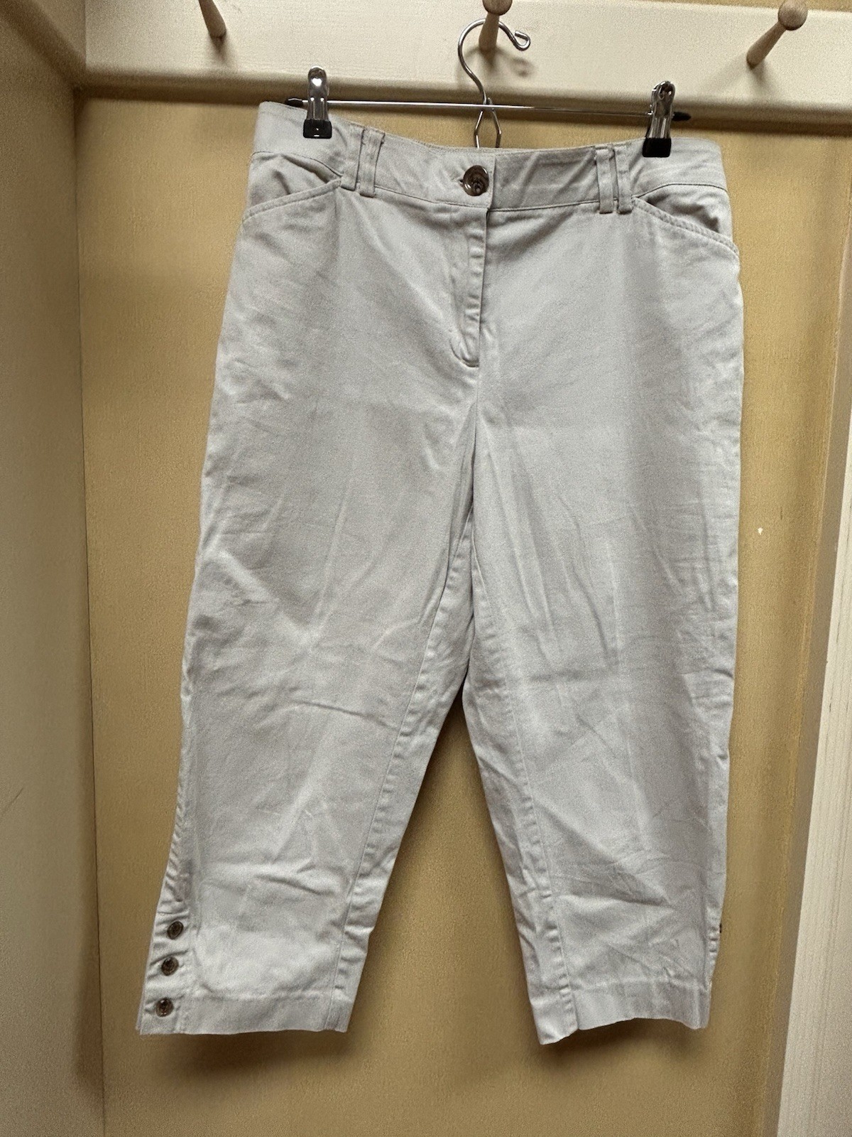 Counterparts Ladies Capri Pants Tan With Button Accent Size 12