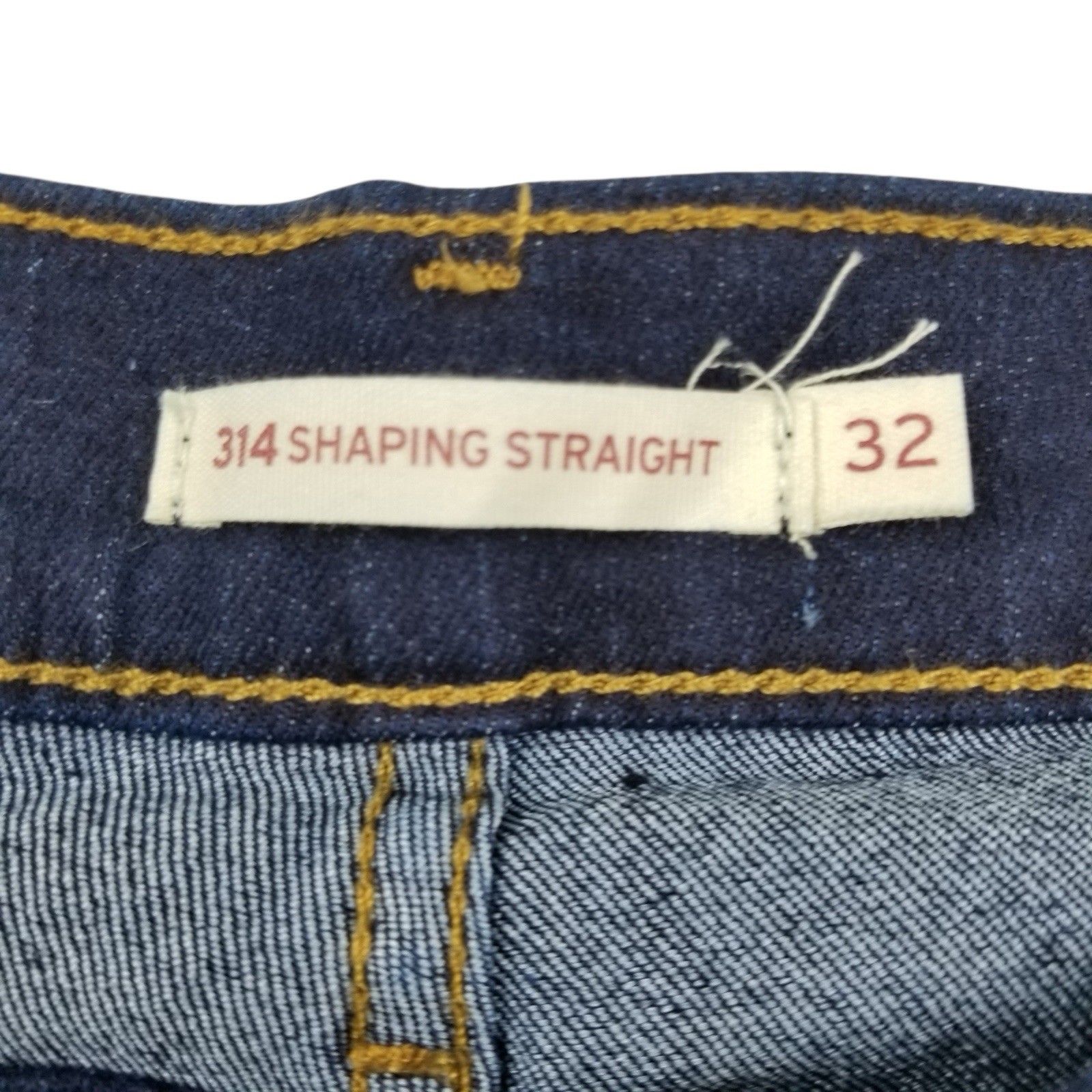 Levi’s Women’s Denim 314 Shaping Straight Jean Size 32 x 32 Dark Wash