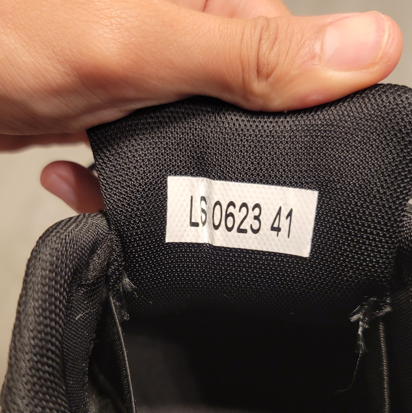 Dior B30 All Black Reflective Size 8 No Box Slightly Used