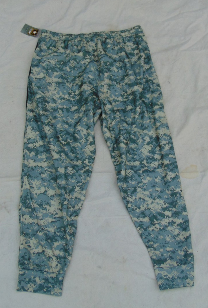 U.S. Army Digital Camo Lounge/Sweat pants, Size 38-45 x 32, NOS, free U.S. ship
