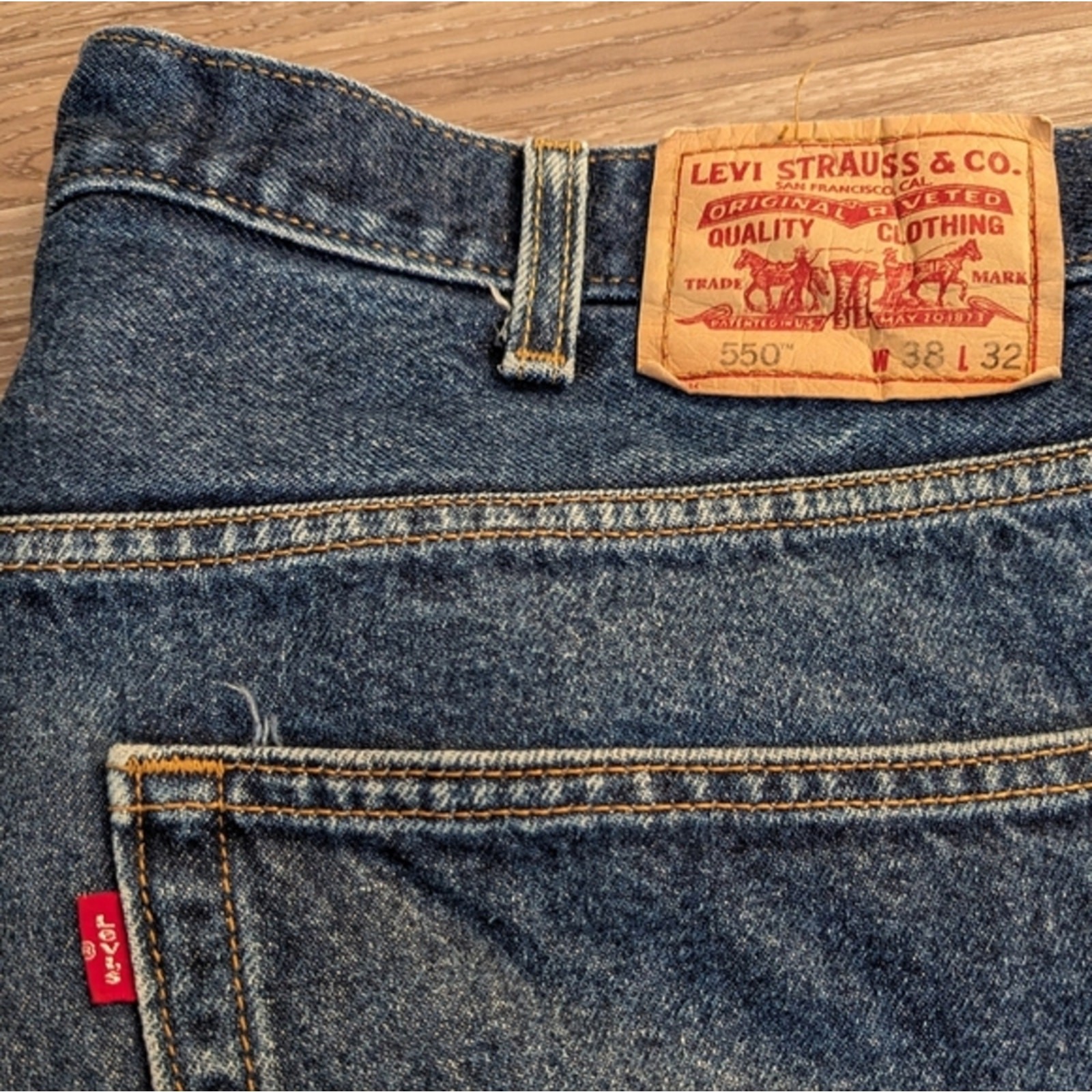 Vintage Levi’s 550 size 38
