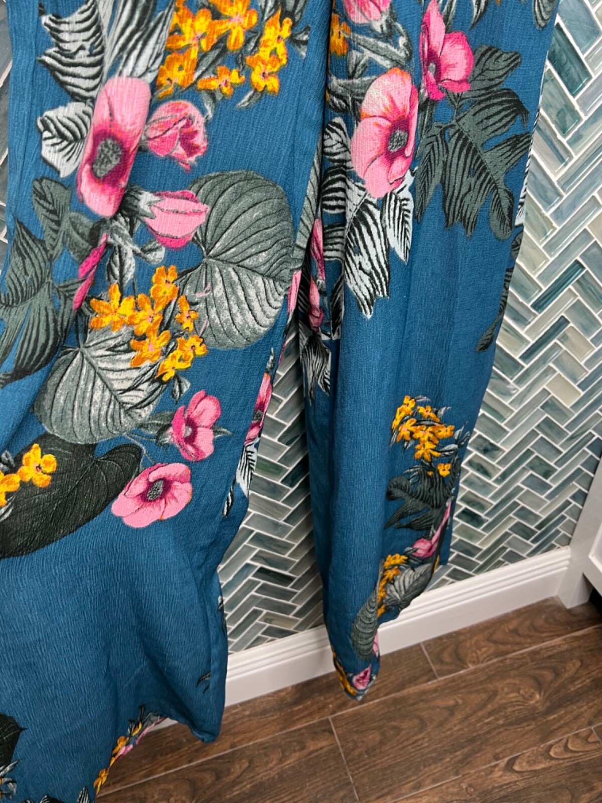 CHARLOTTE RUSSE DRK TEAL FLORAL TIE FRONT TROPICAL HIGH WAISTED JUMPER ROMPER XS