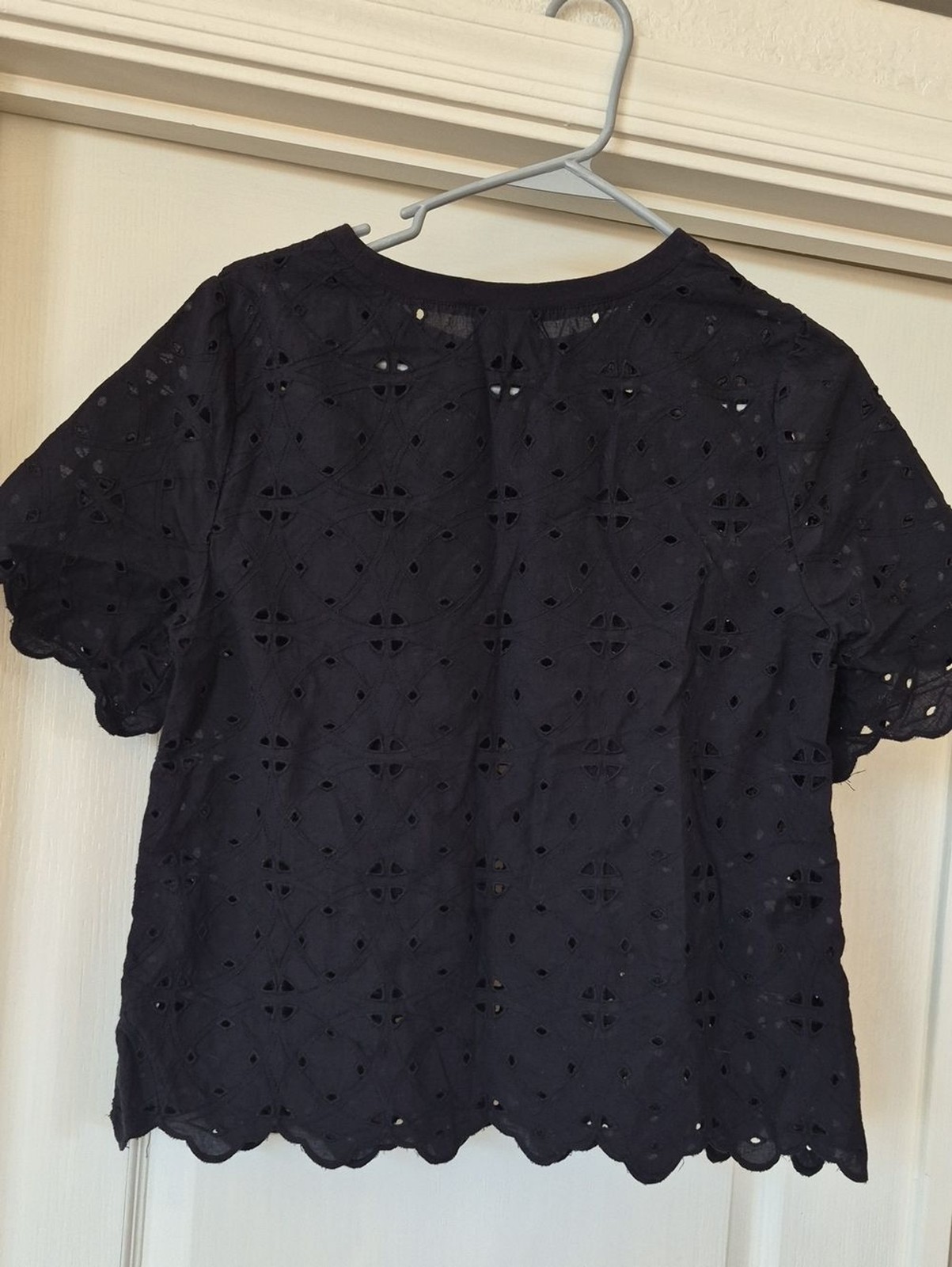 Who What Wear -Cut Out Design 100% Cotton Top Sz Medium