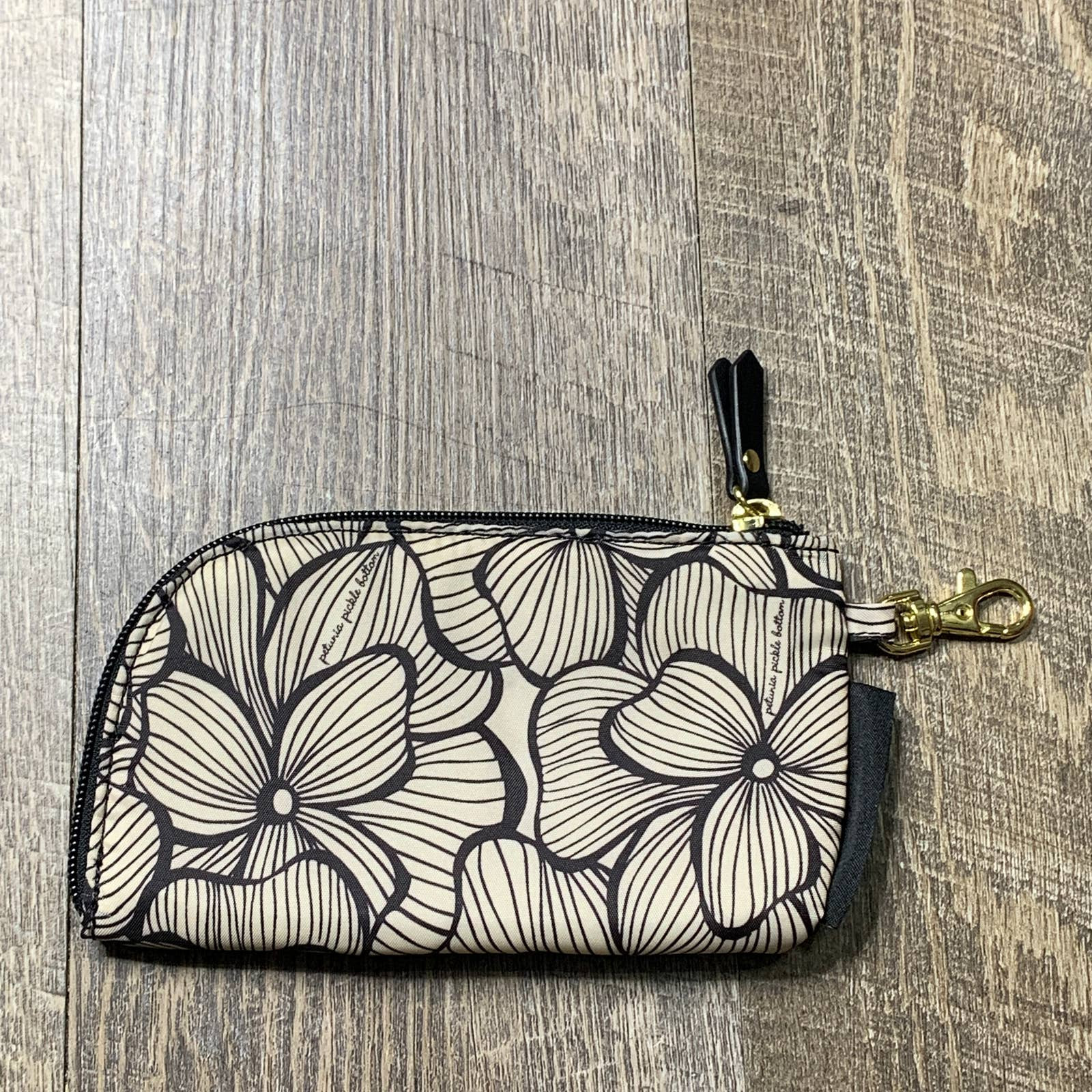 Petunia Pickle Bottom Purse Wristlet Zip Around Wallet Beige Floral Zip Closure