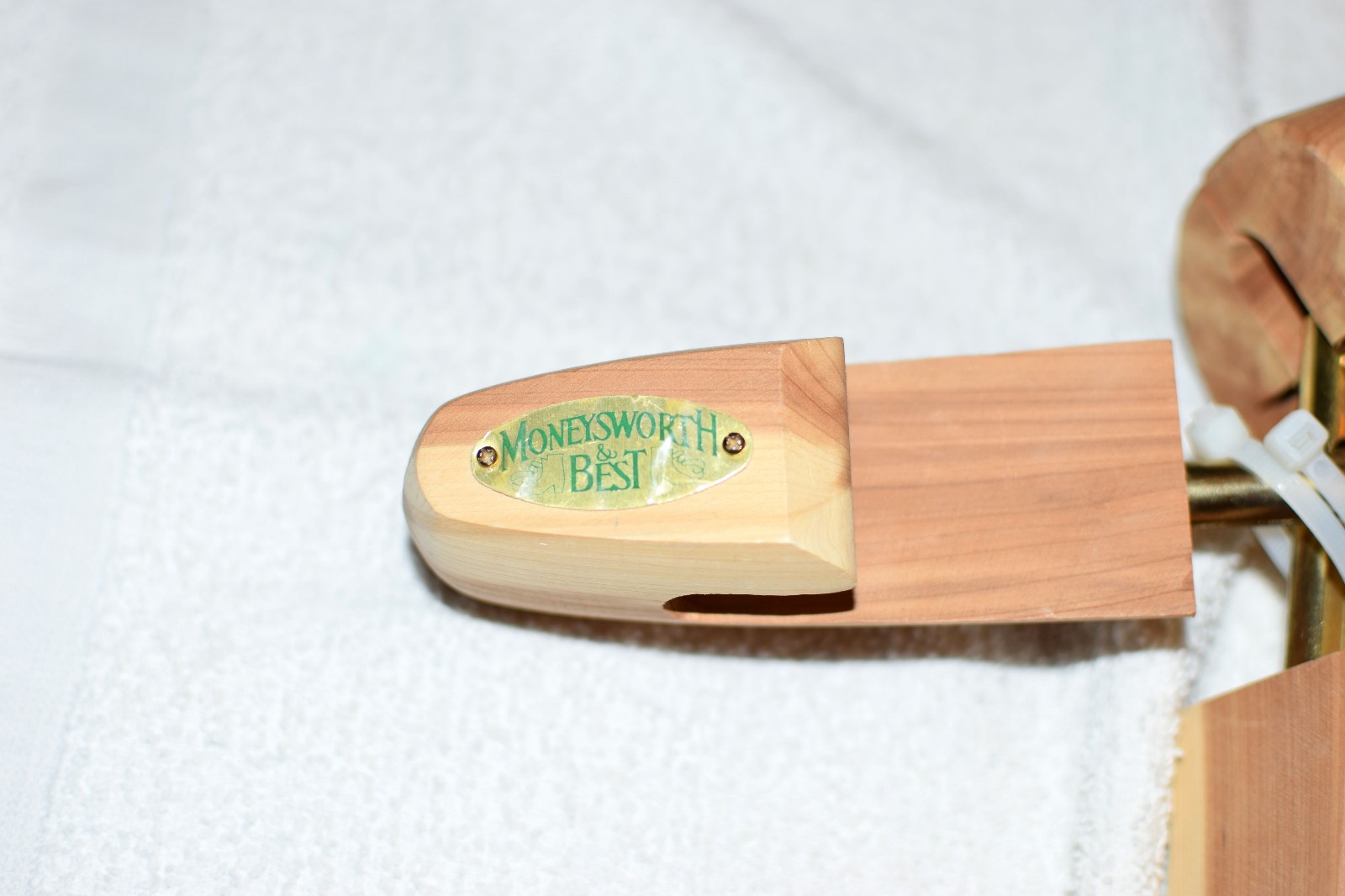 Moneysworth and Best Men’s Cedar Shoe Tree with Hook Heel