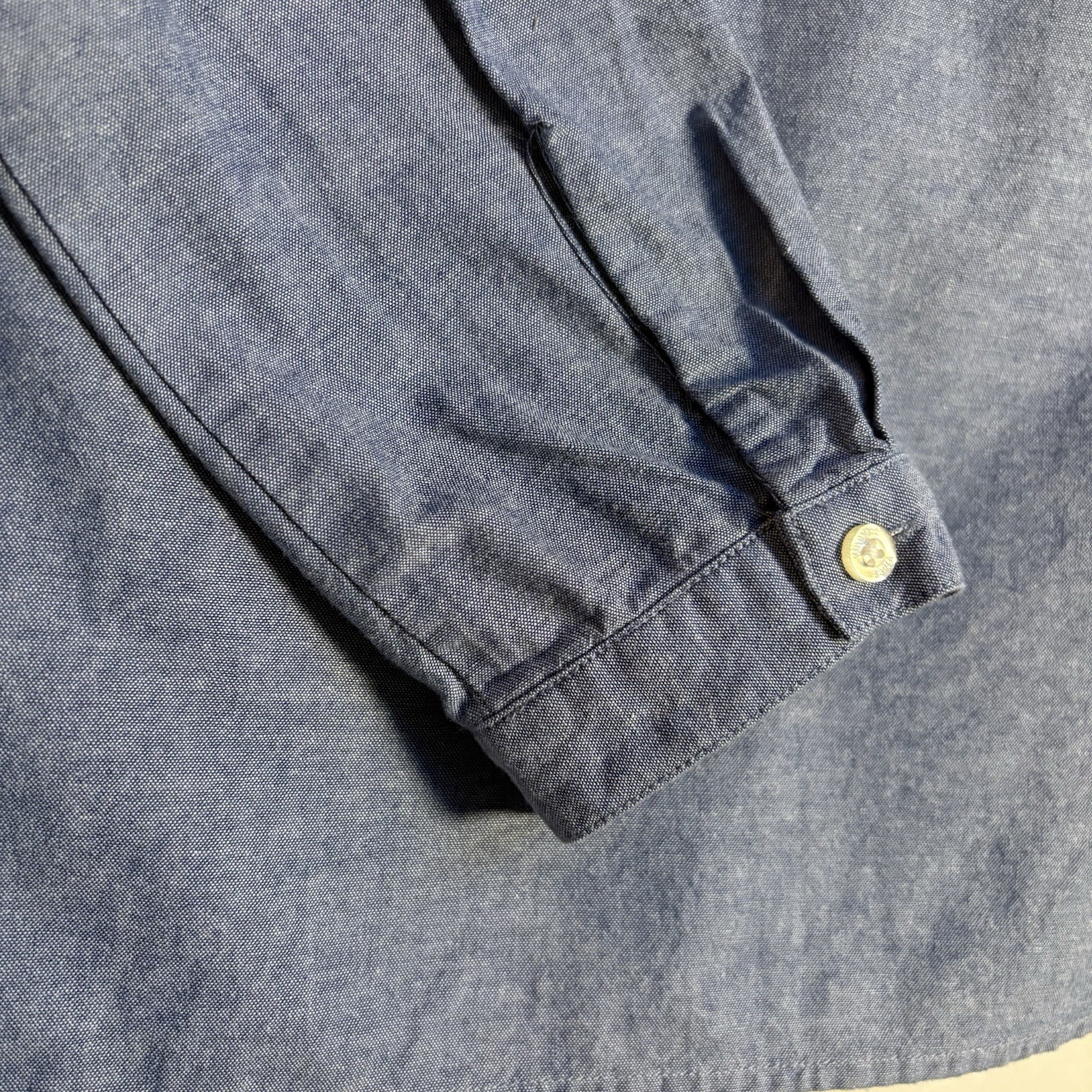Vineyard Vines Women’s Chambray Embroidered V-neck Long Sleeve Top Size S