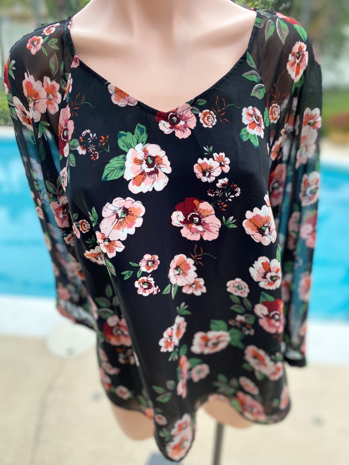 Cabi Red Floral Print Blouse Size M Medium Black Sheer 3595 Top Lined