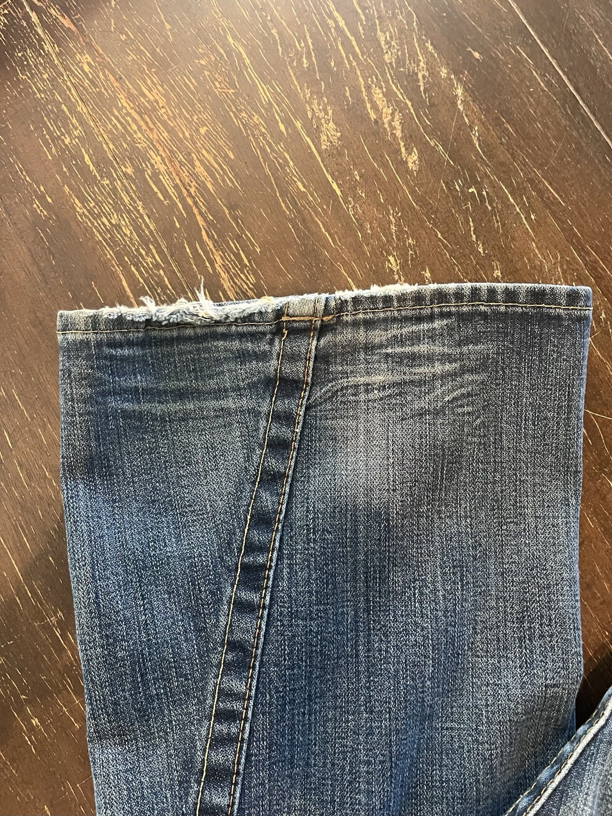 True Religion Joey Jeans First Edition Thick Stitch Size 26 Y2K Distressed