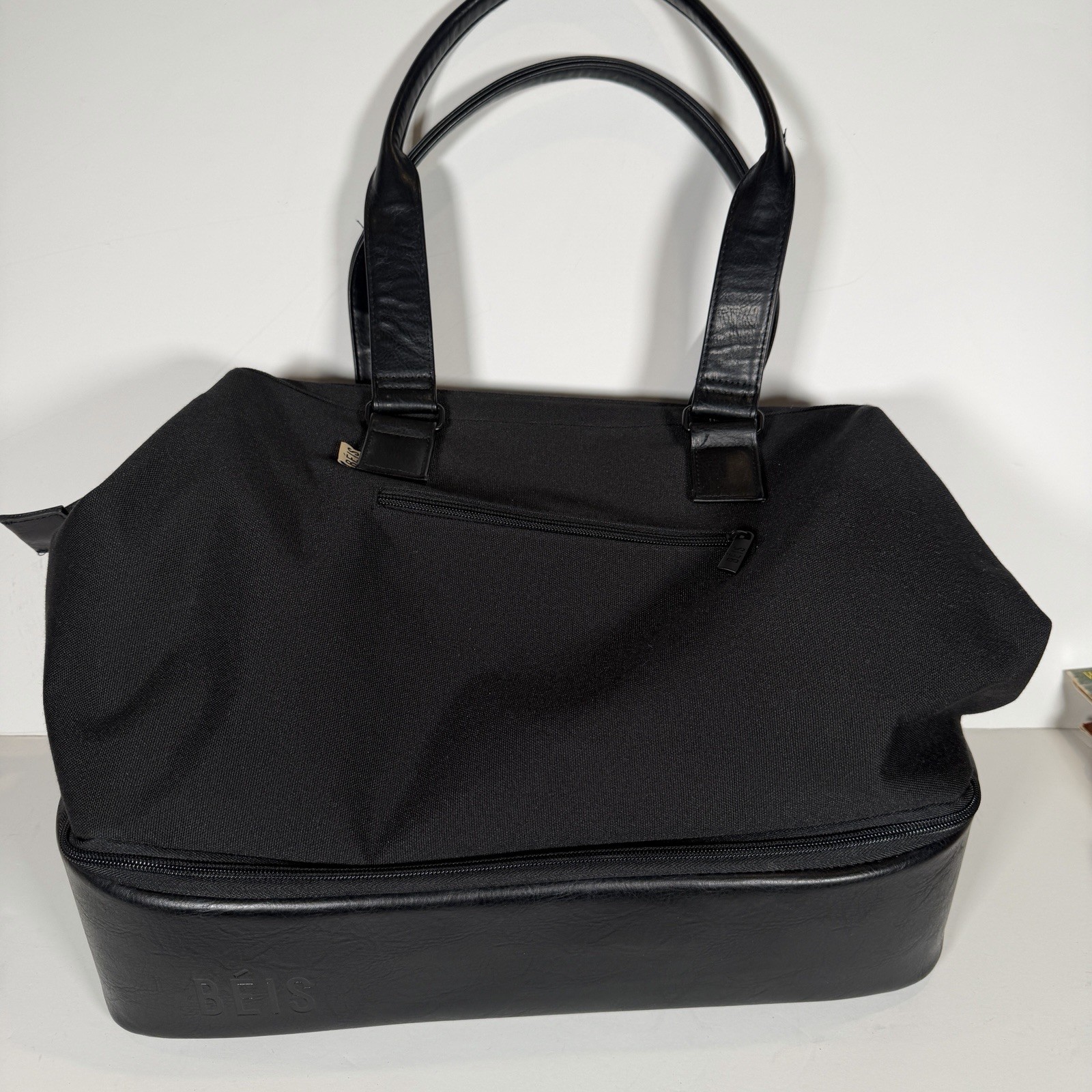 Beis Black Weekender Bag Lightweight Zip Closure Detachable Shoulder Strap Women